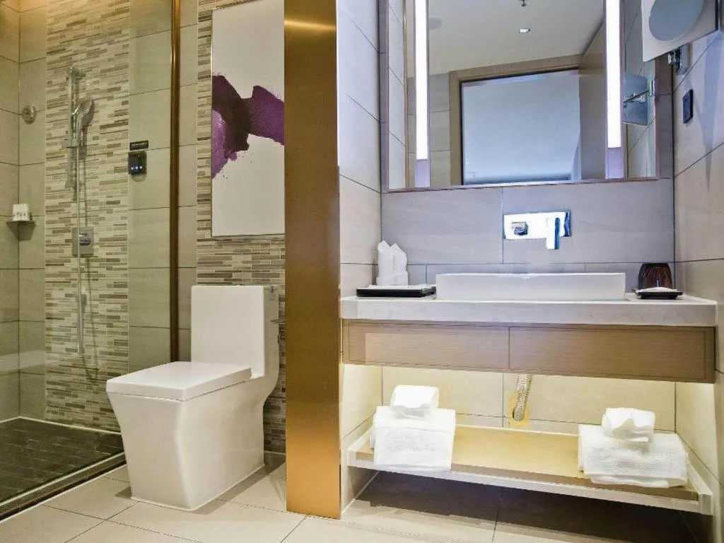 Lavande Hotel Shenzhen Dongmen Shuibeicuizhu Metro Station