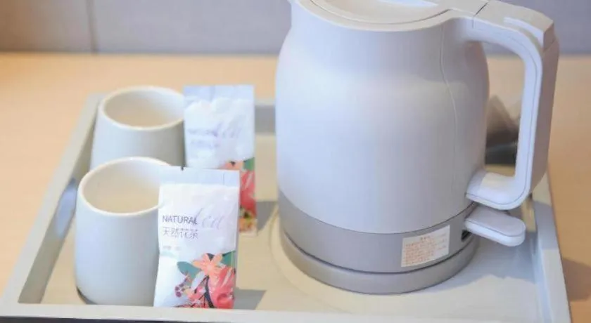 Lavande Hotel Shenzhen Dongmen Shuibeicuizhu Metro Station