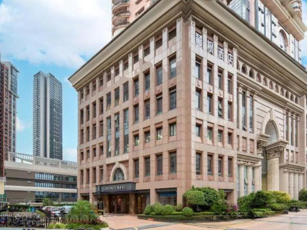 Lavande Hotel Shenzhen Dongmen Shuibeicuizhu Metro Station