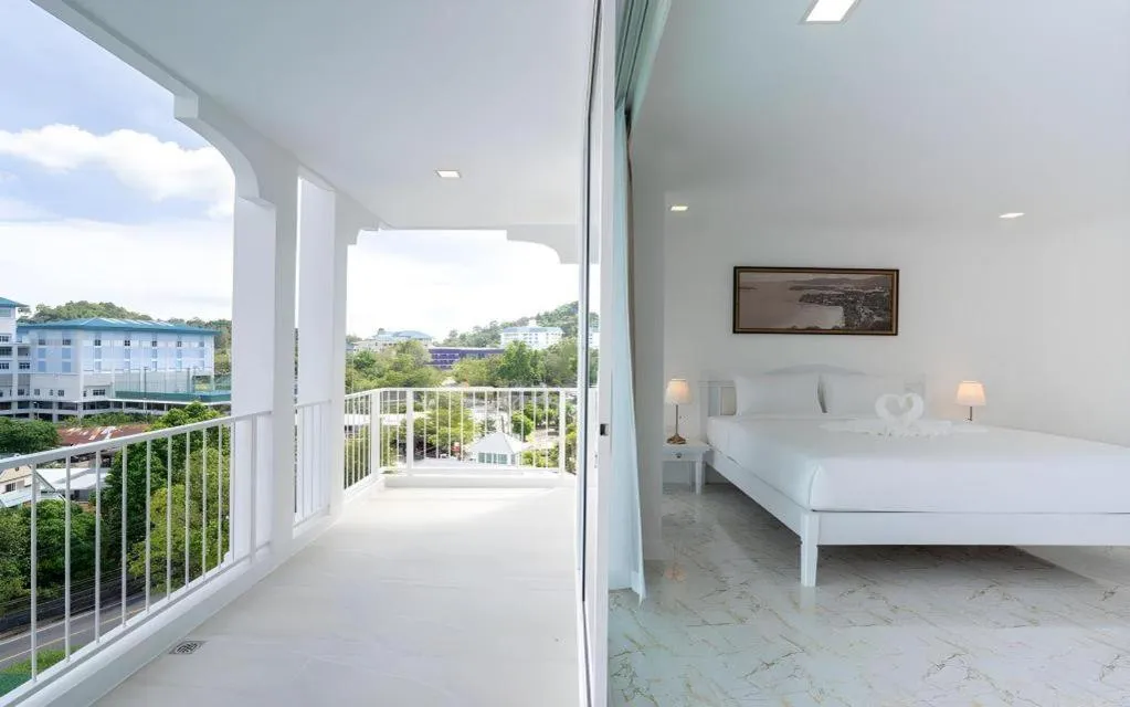 Bed in B2 Phuket Premier Hotel