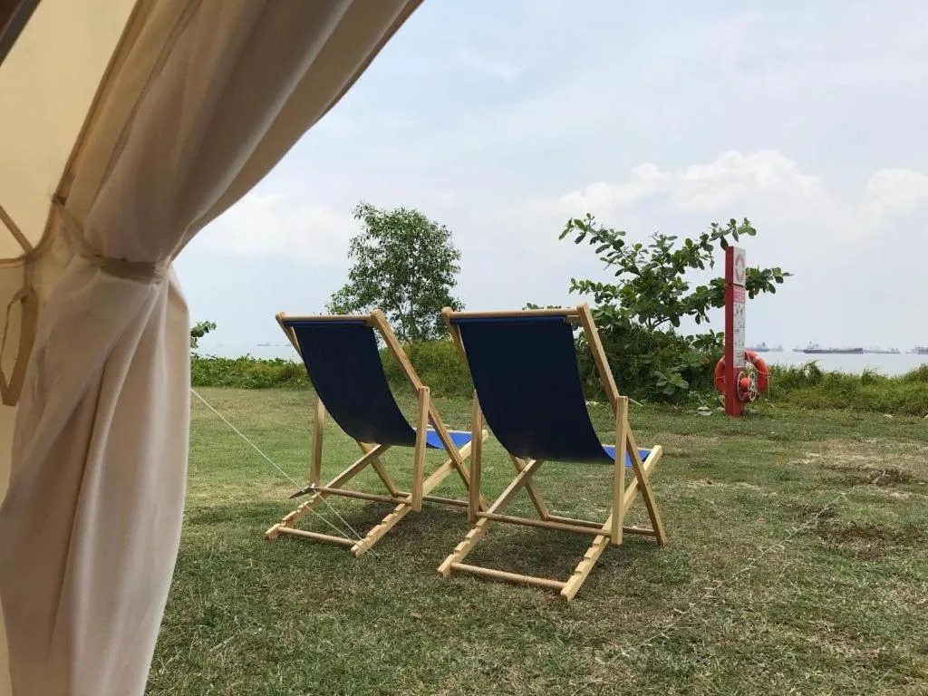 Glamping kaki singapore-Standard medium bell tent