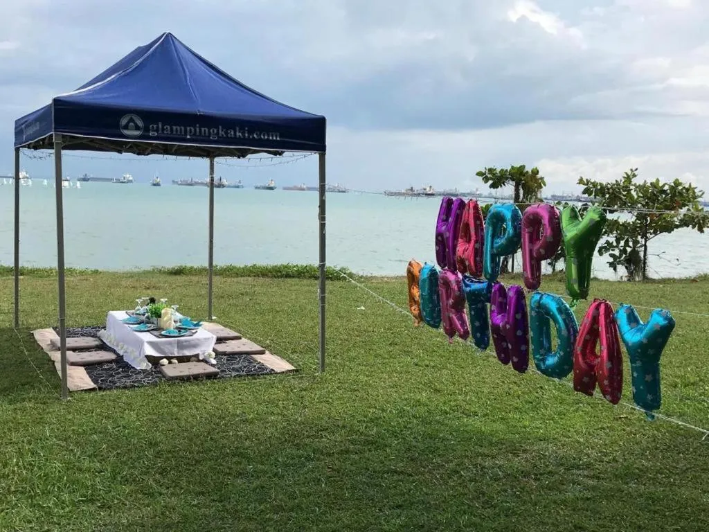 Glamping kaki singapore-Standard medium bell tent