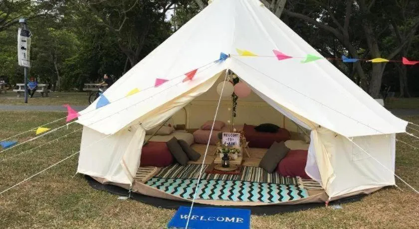 Glamping kaki singapore-Standard medium bell tent