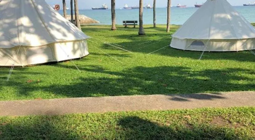 Glamping kaki singapore-Standard medium bell tent