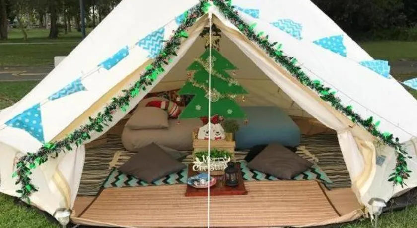 Glamping kaki singapore-Standard medium bell tent