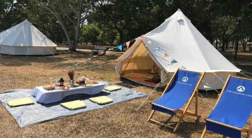 Glamping kaki singapore-Standard medium bell tent