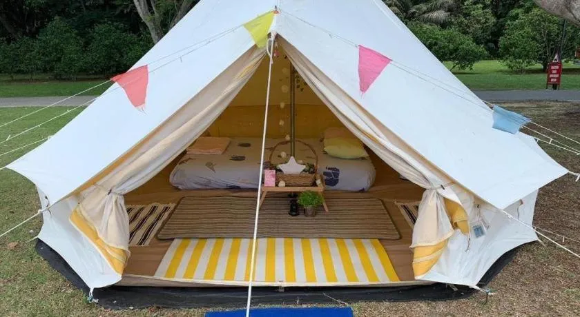 Glamping kaki singapore-Standard medium bell tent
