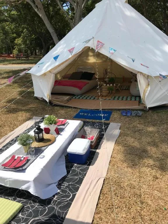 Glamping kaki singapore-Standard medium bell tent