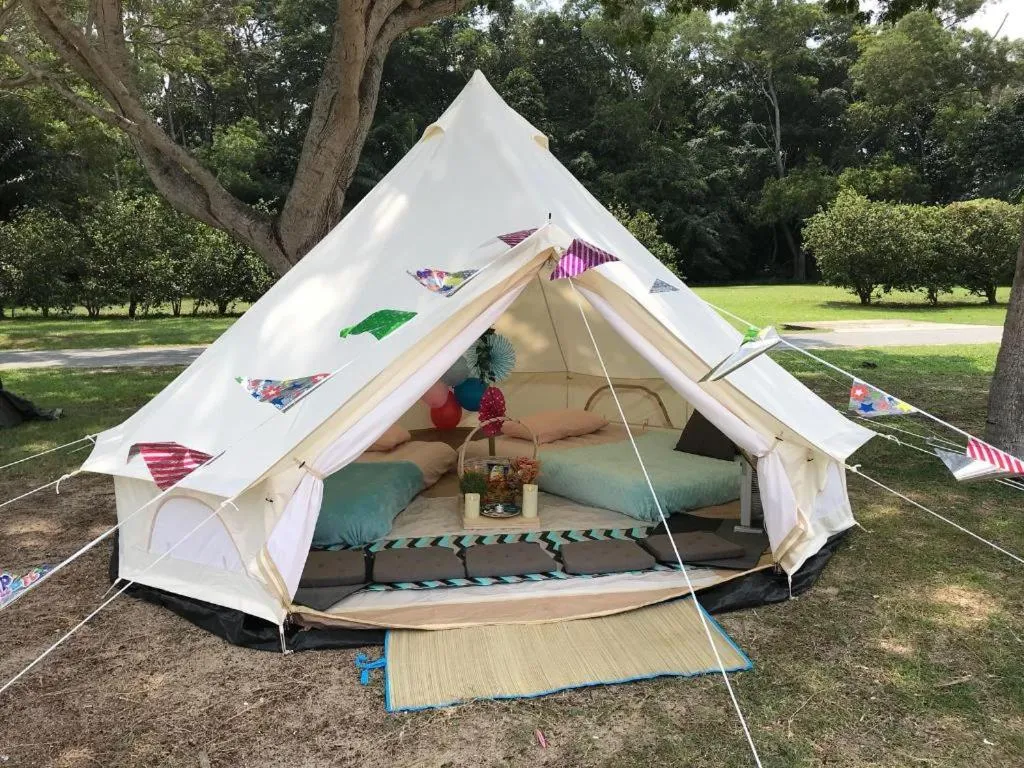 Glamping kaki singapore-Standard medium bell tent