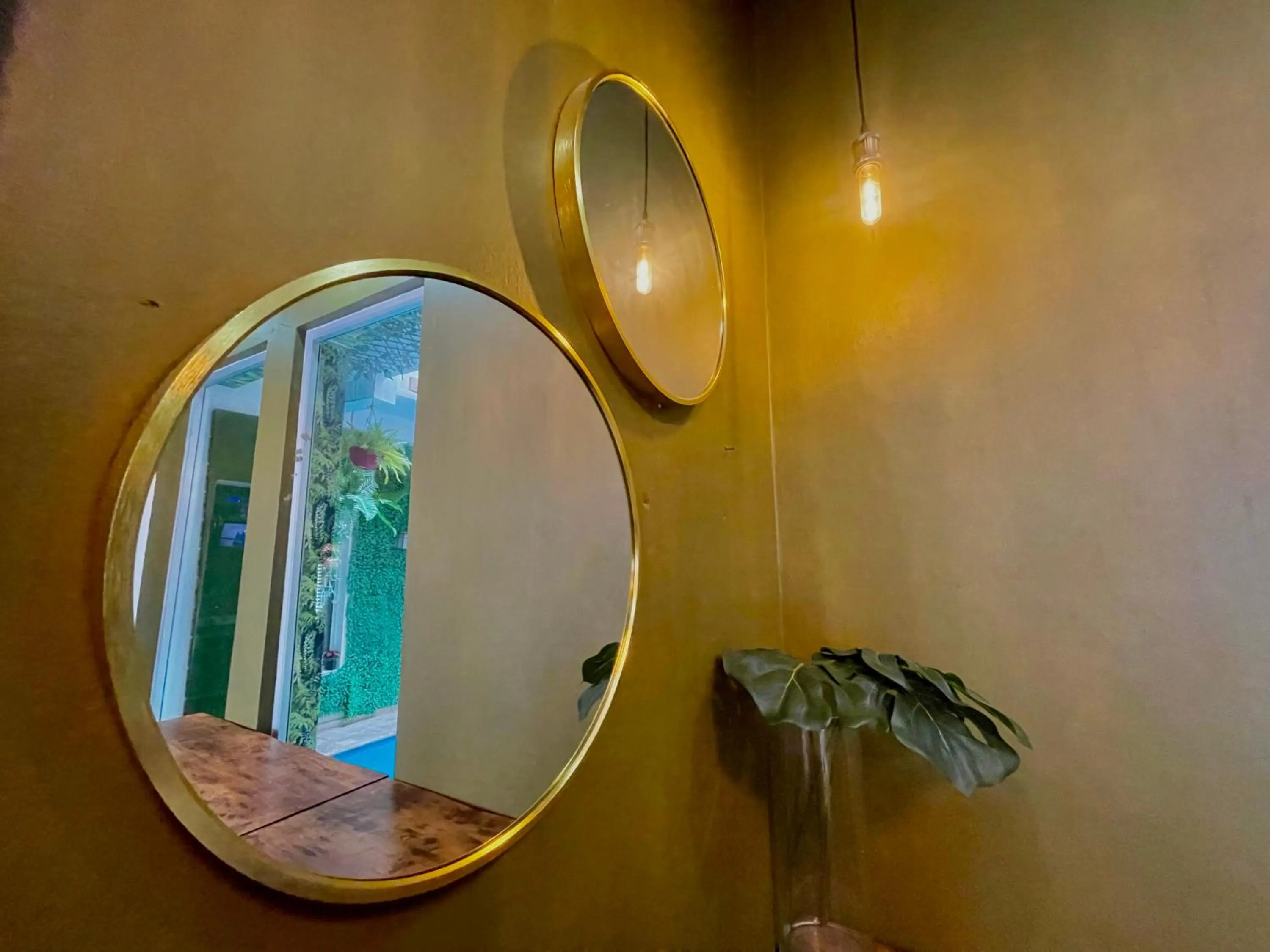 Restaurant/places to eat in RIG Puerto Malecón