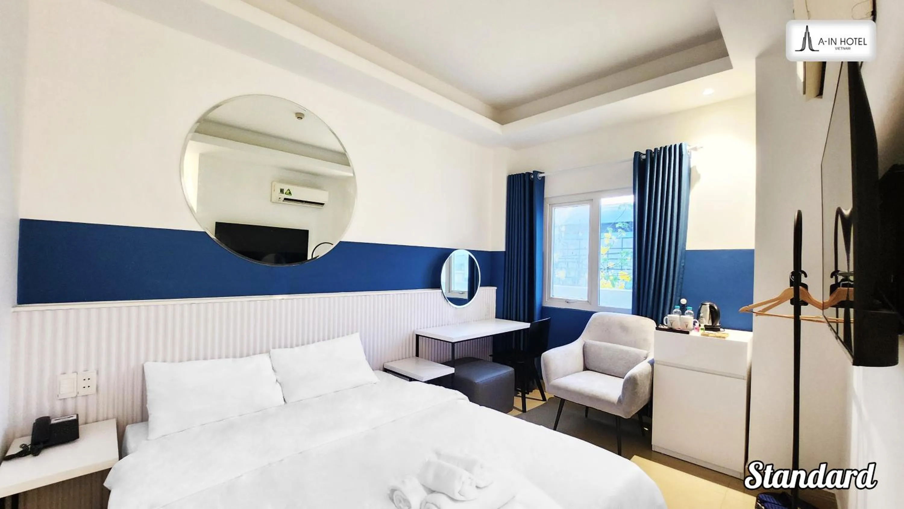 Bedroom, Bed in A In Hotel Atistar