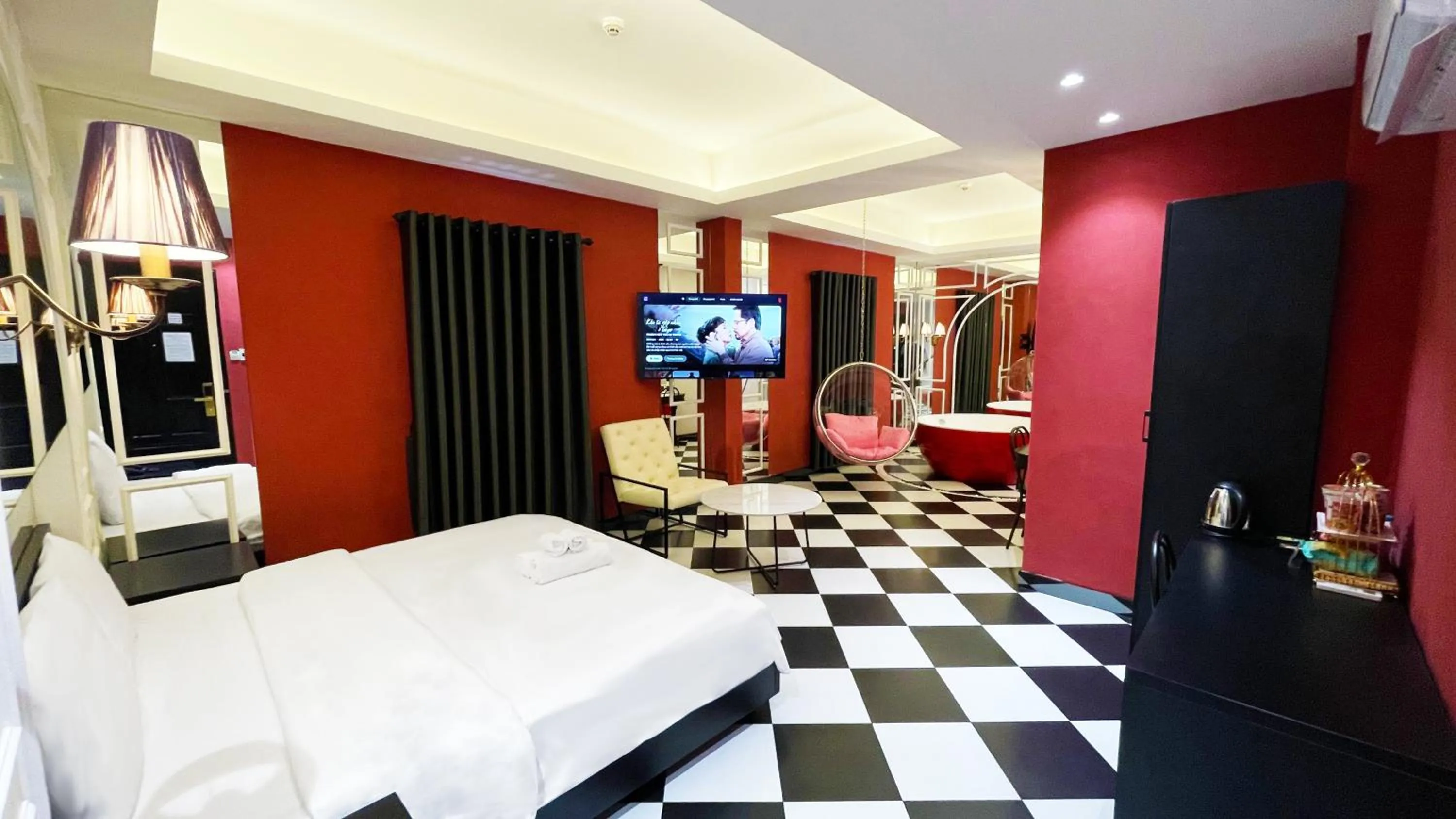 Bedroom, Bed in A In Hotel Atistar