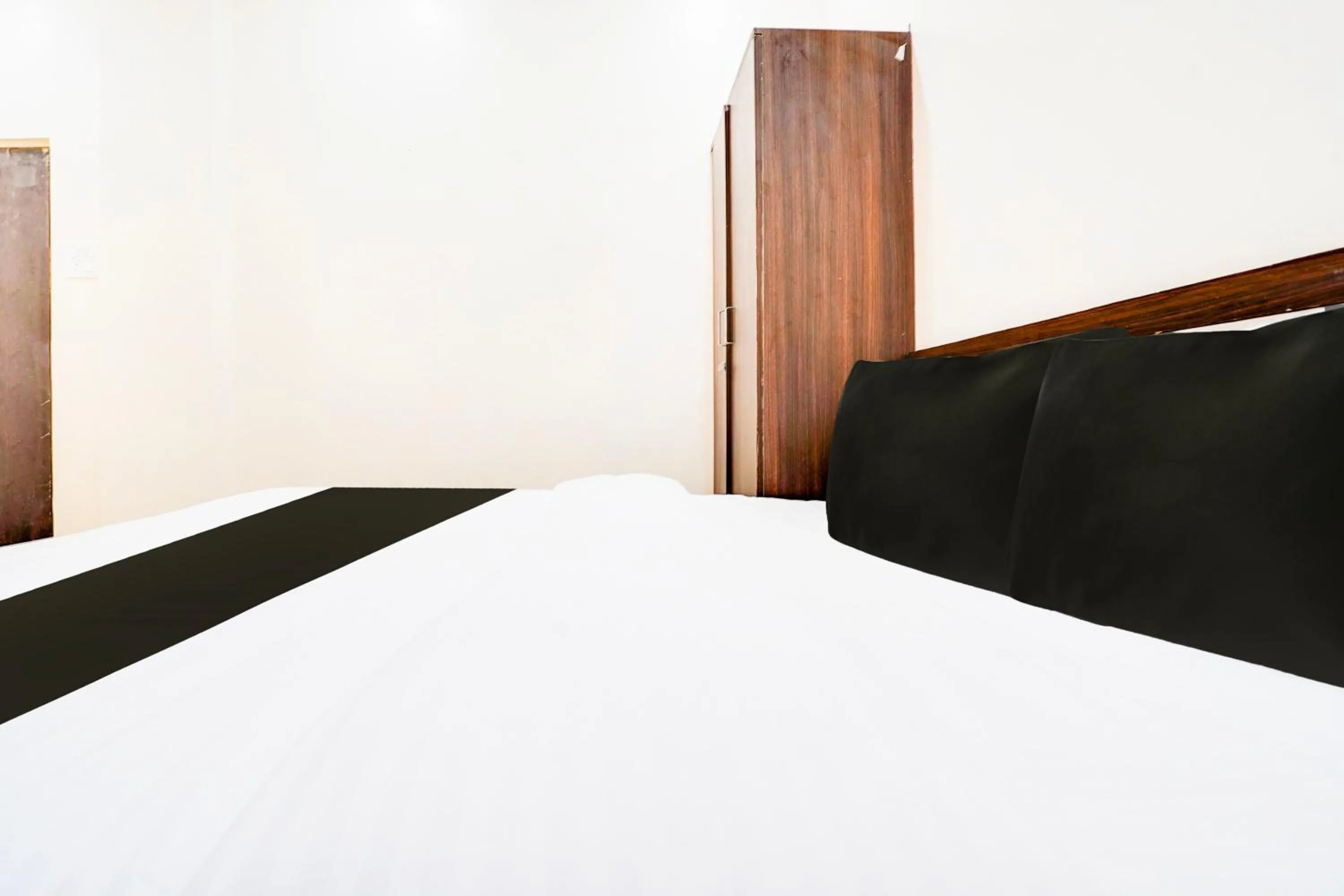 Bedroom, Bed in Hotel O UTS STAY IN