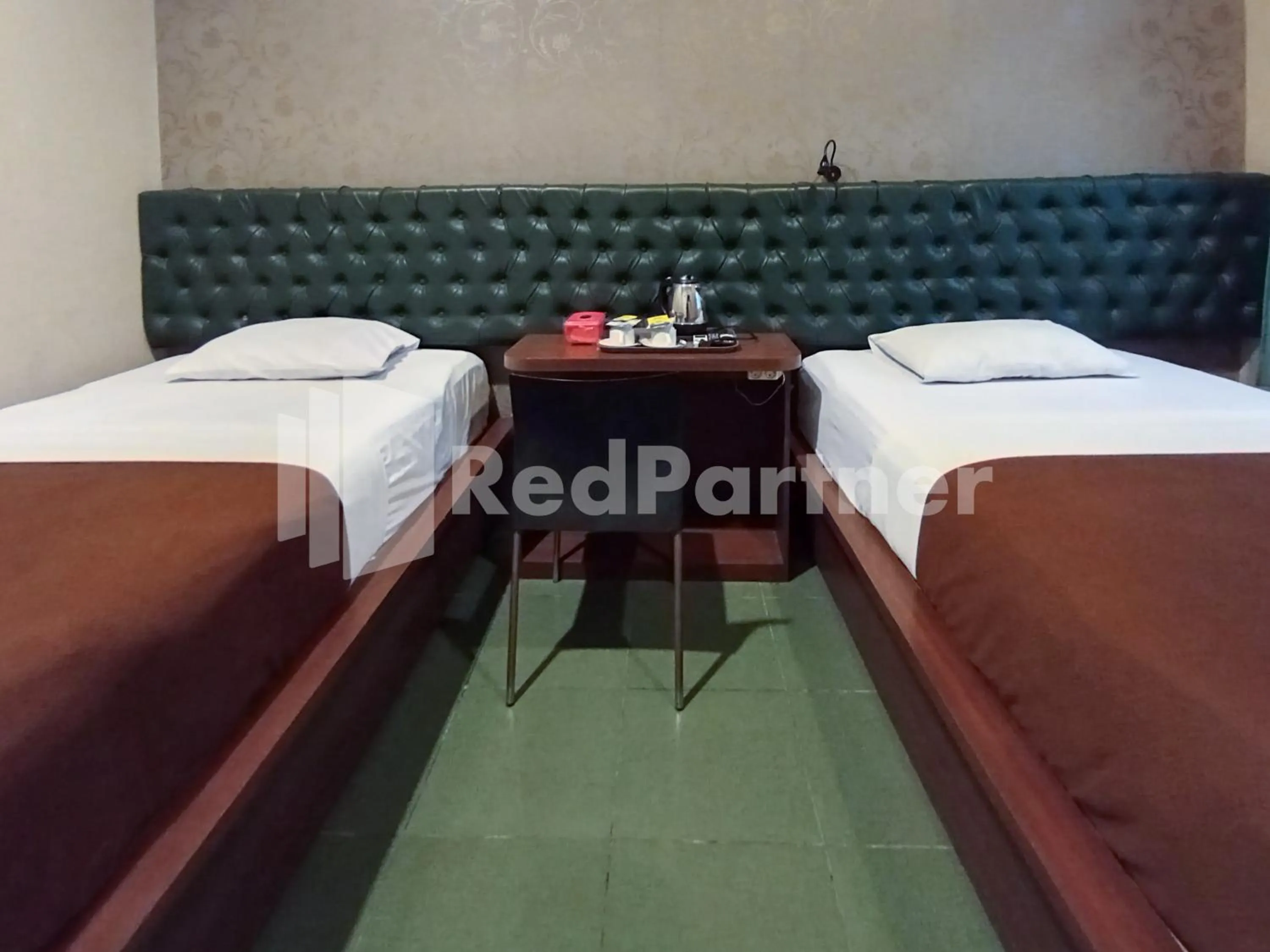 Bedroom, Bed in Nillo Hotel Kebumen Mitra RedDoorz