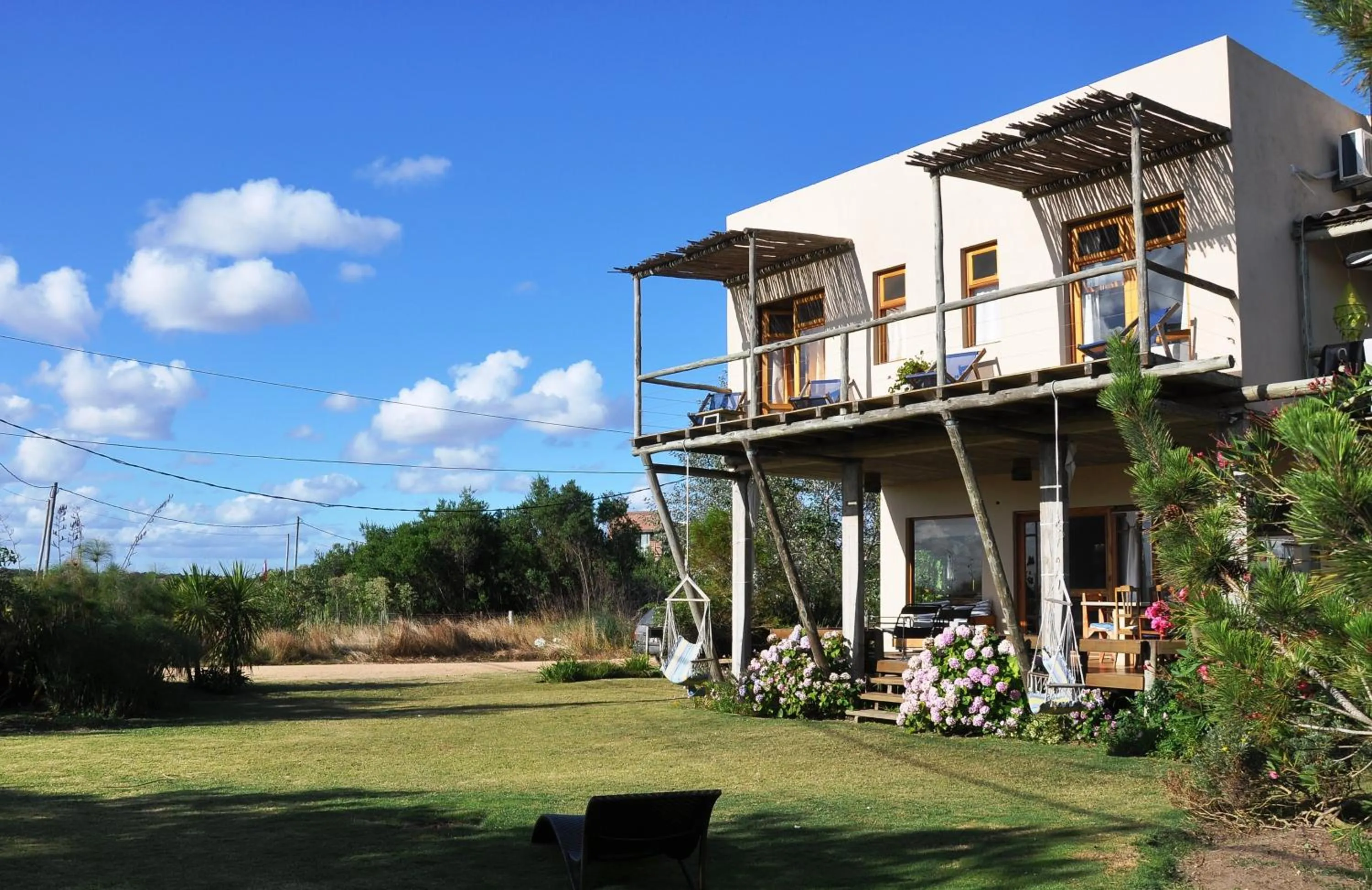 Facade/entrance in Hale Lau