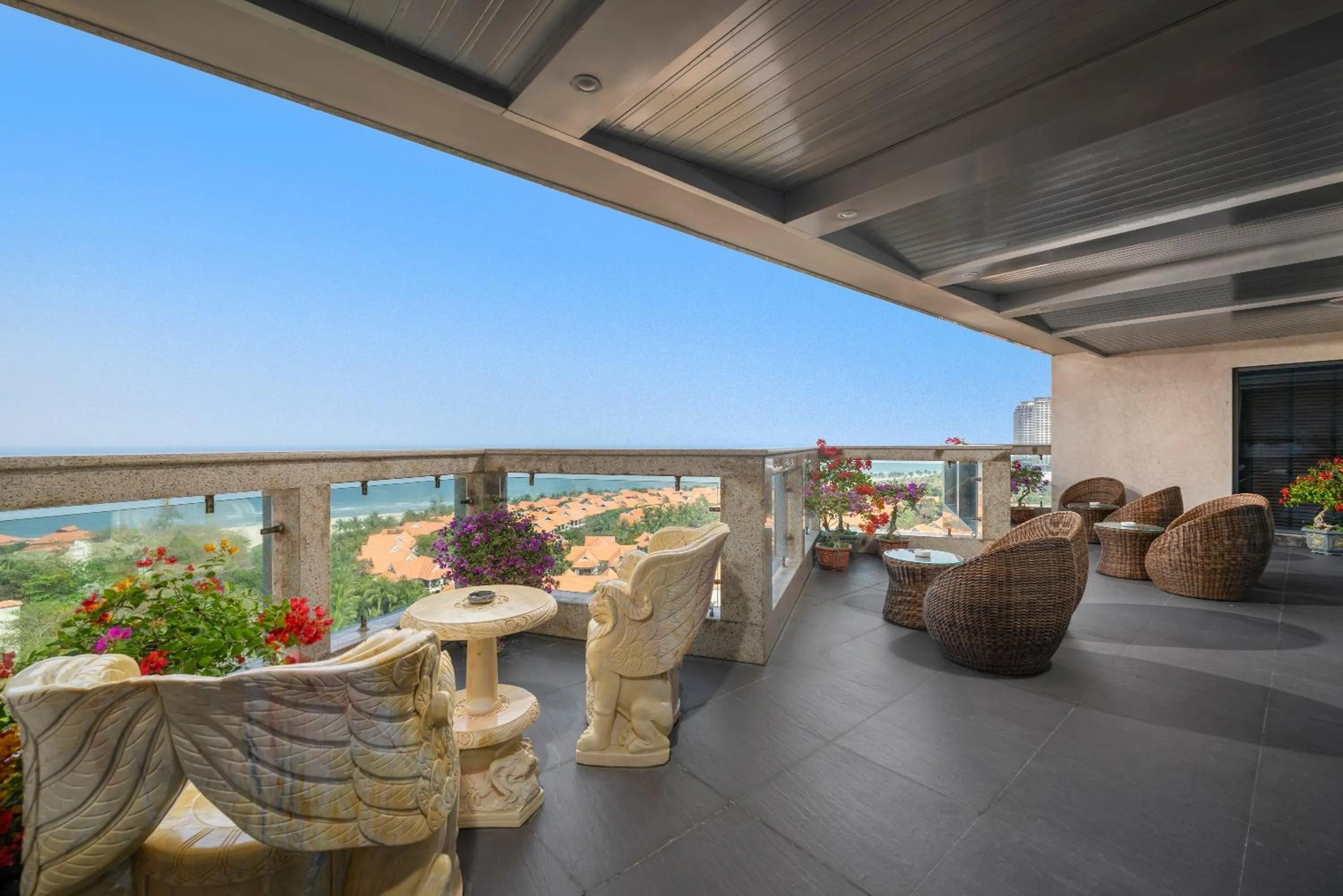 Day in V-Hotel Da Nang Beach