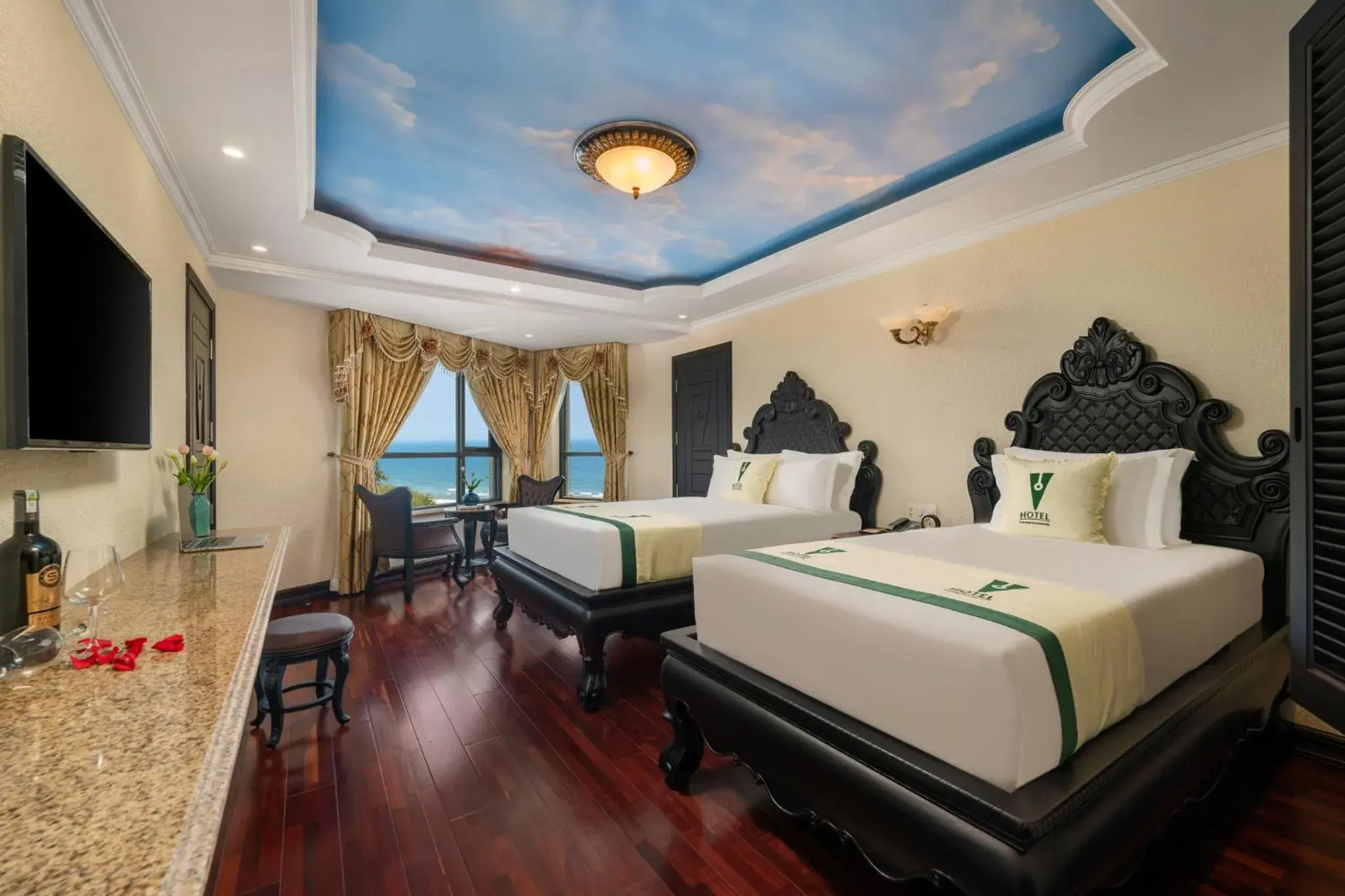 Sunrise Twin Room with Ocean View in V-Hotel Da Nang Beach Sunrise Twin Room with Ocean View in V-Hotel Da Nang Beach