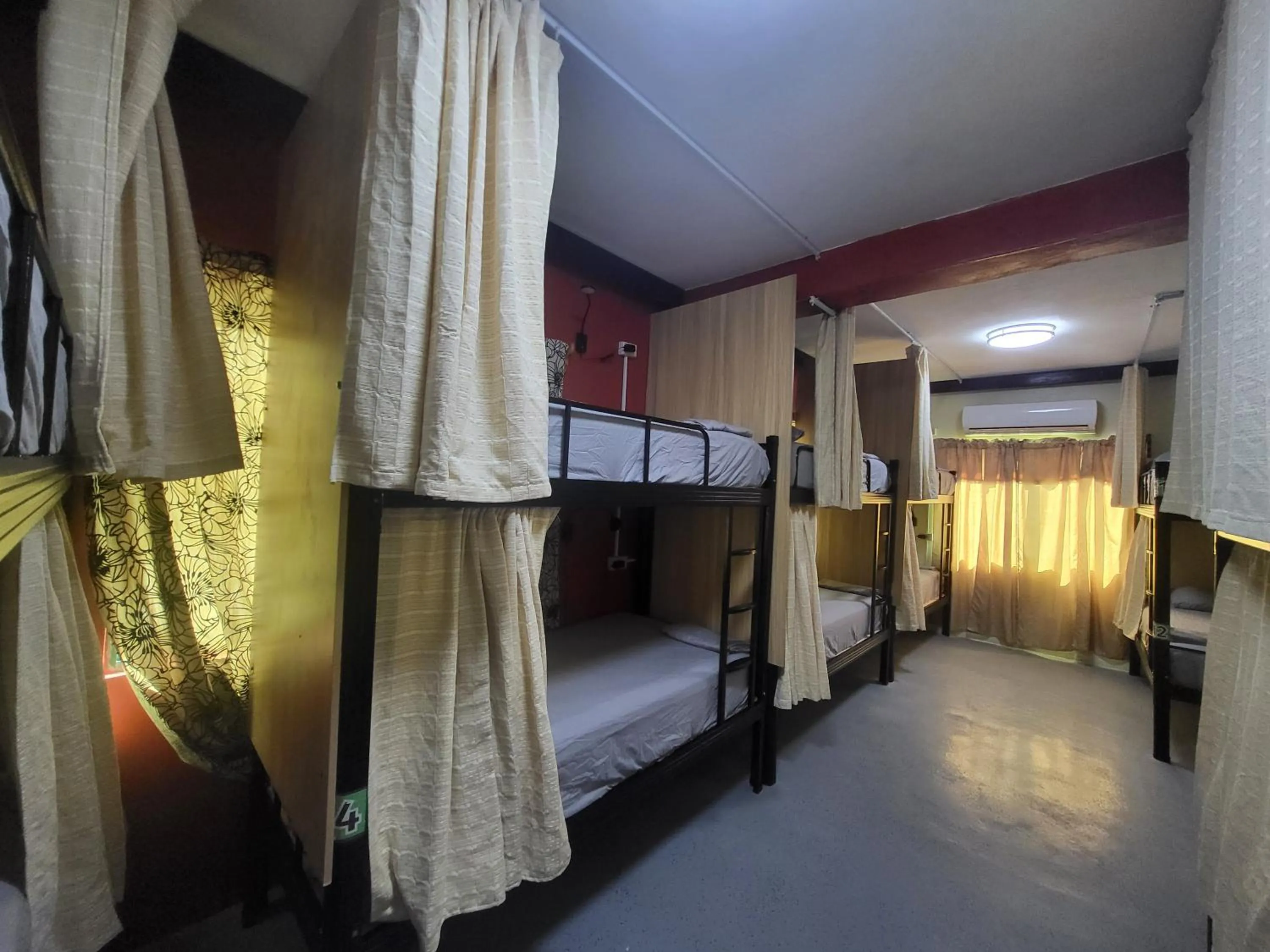 Bed in Caye Caulker Plaza Hotel