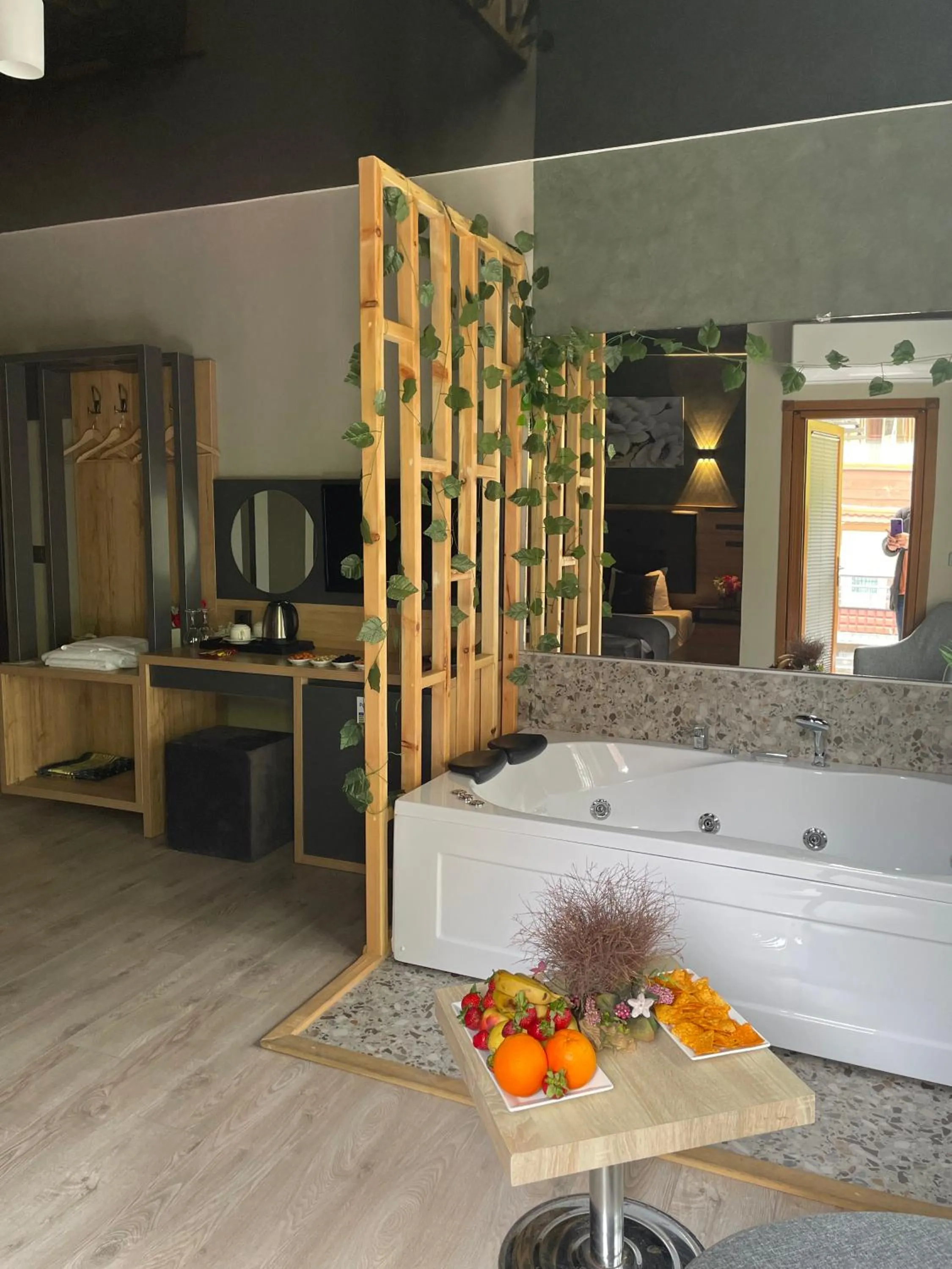 Kitchen or kitchenette in PUGARi HOTEL