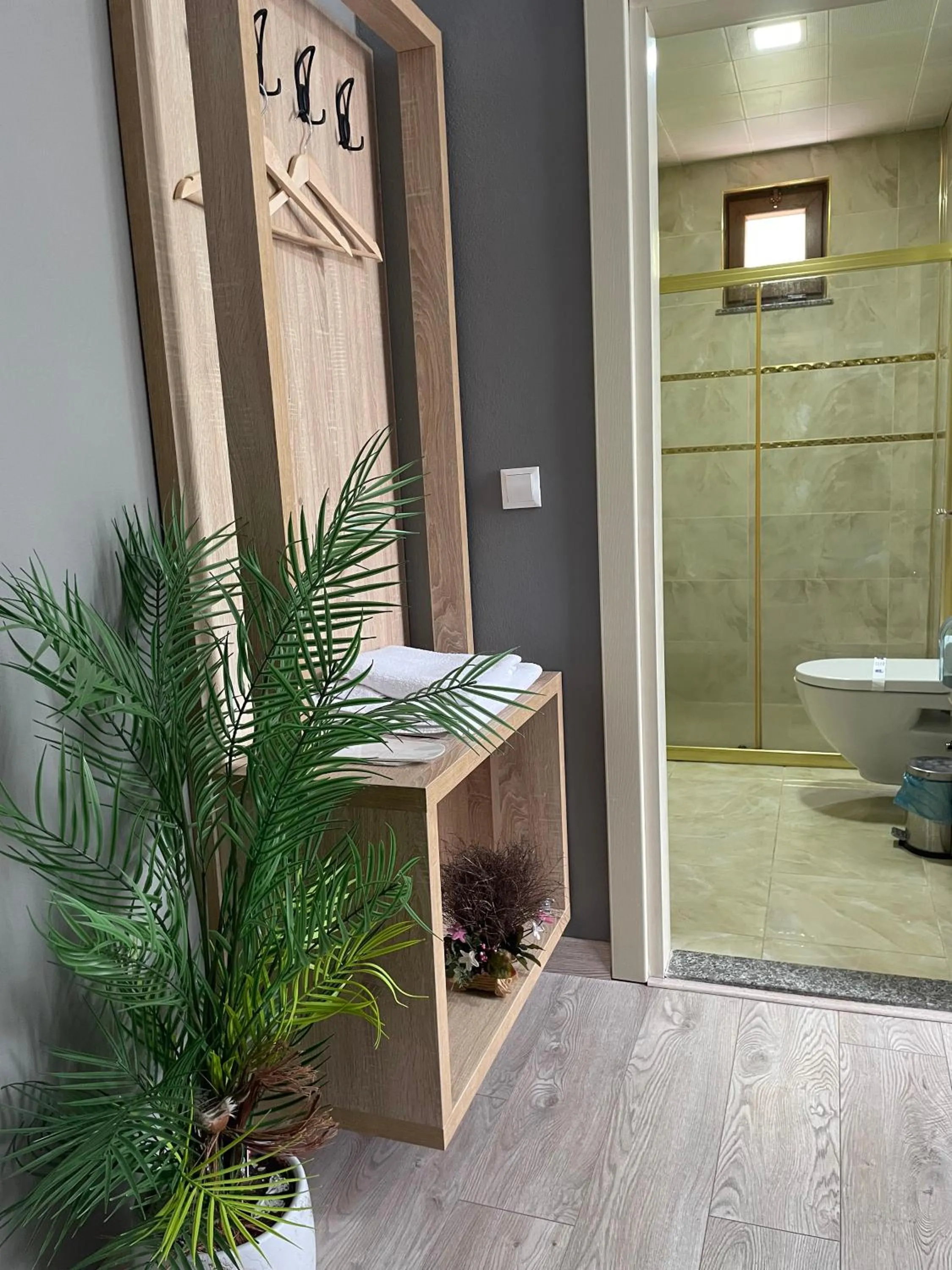 Shower in PUGARi HOTEL