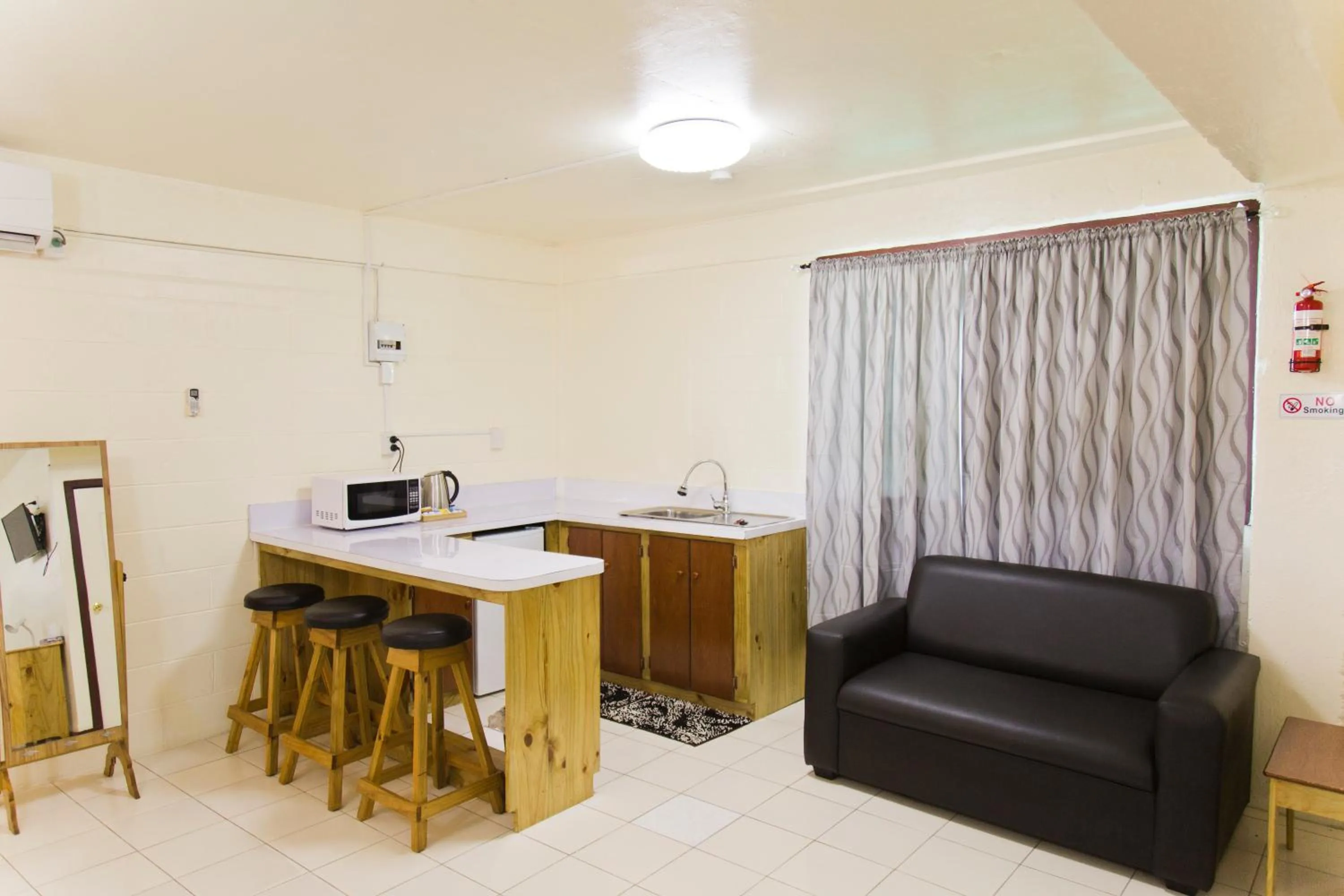 Living room in Moatoga Hotel