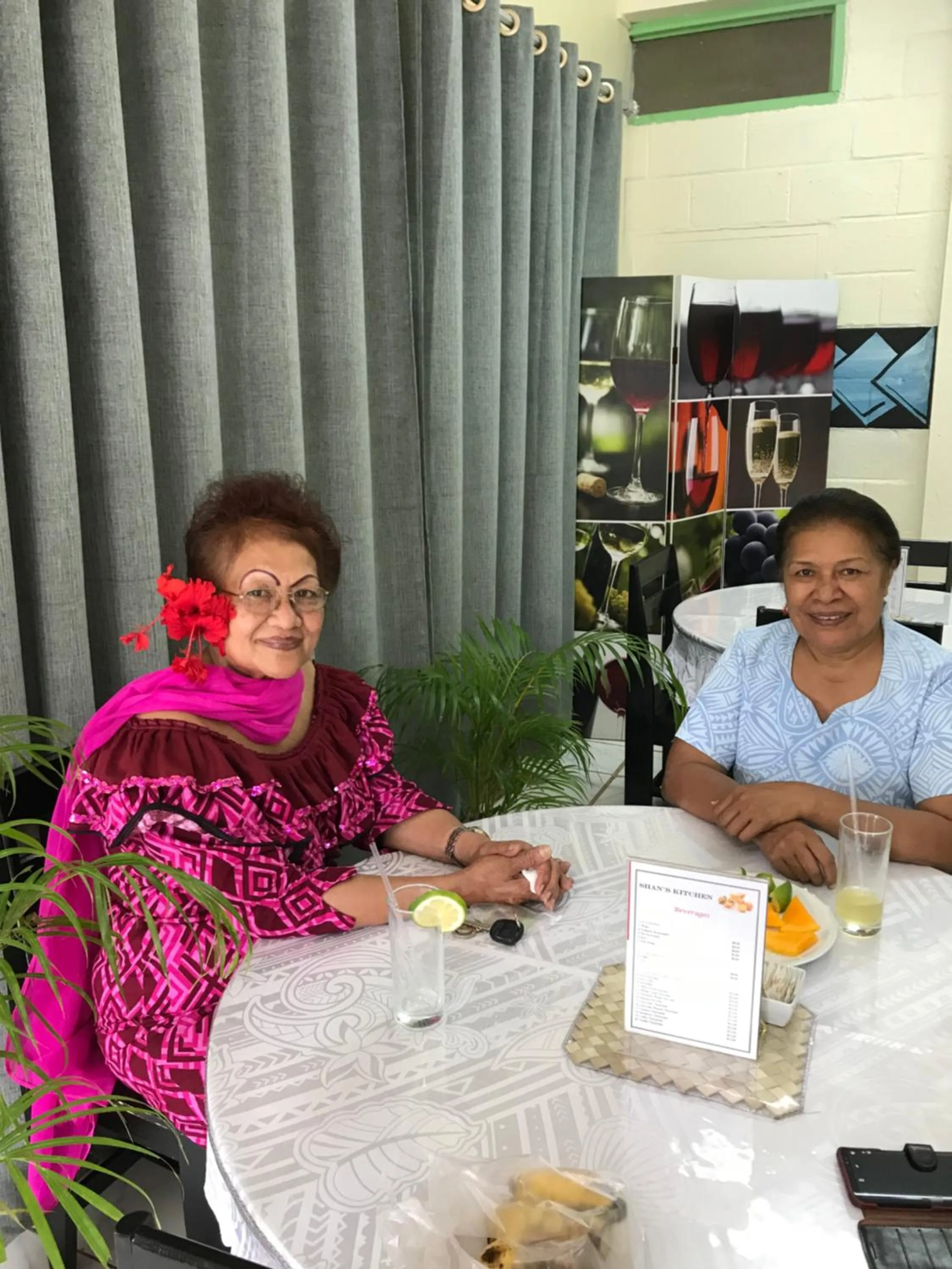 Restaurant/places to eat in Moatoga Hotel