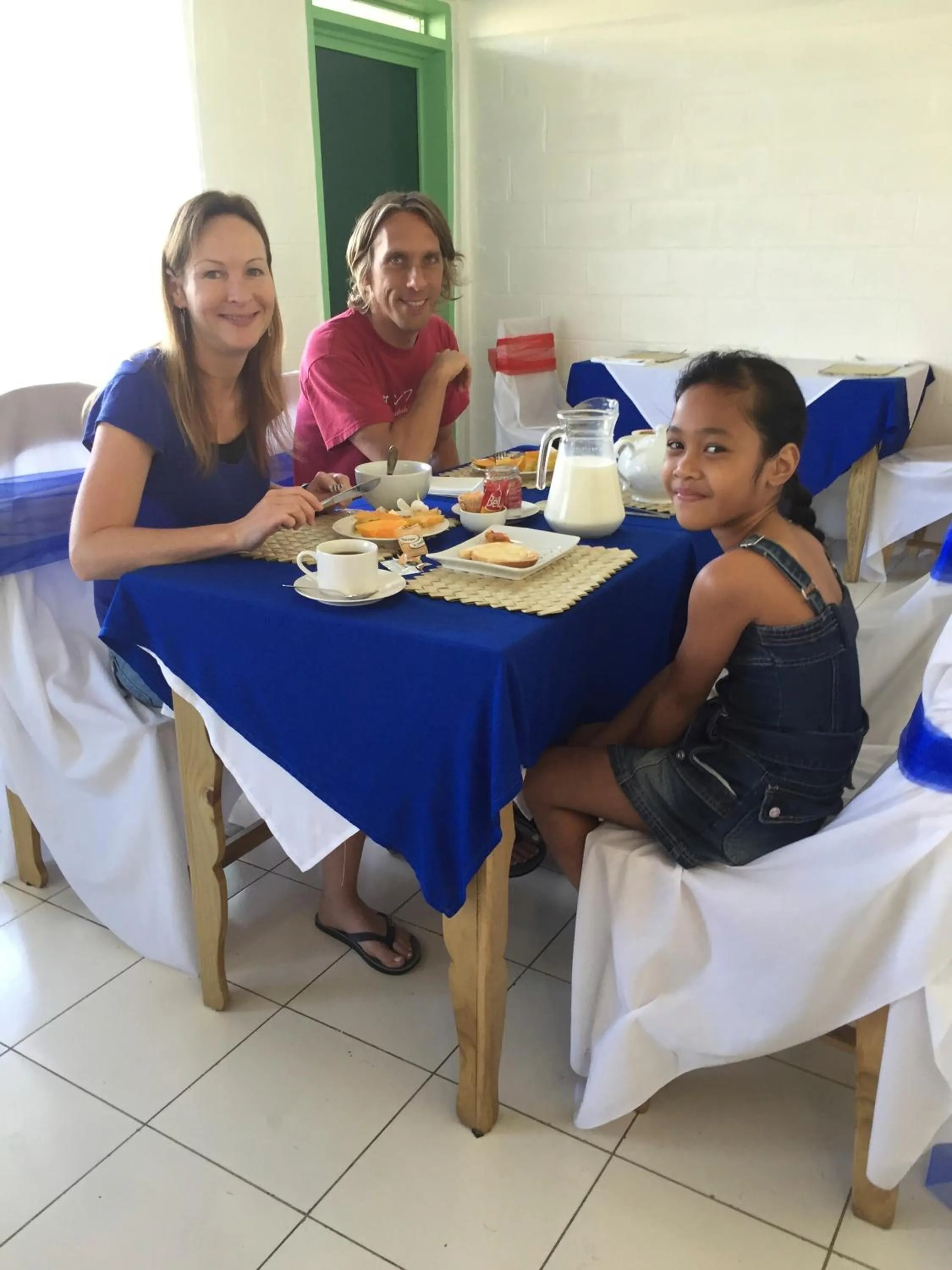 Restaurant/places to eat in Moatoga Hotel