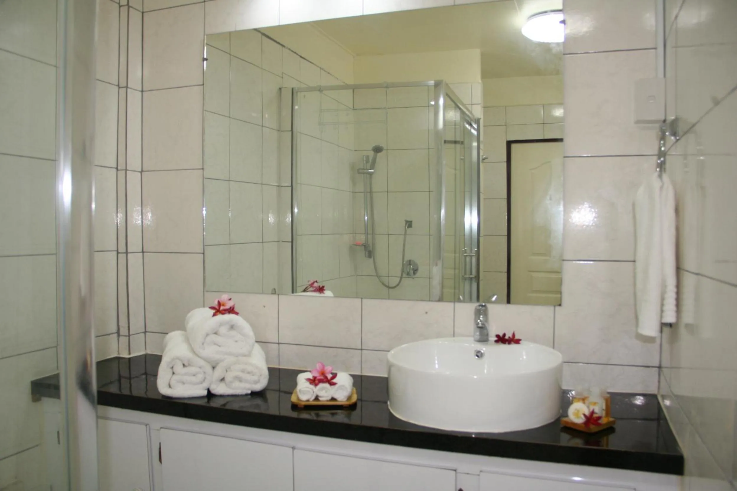 Bathroom in Moatoga Hotel