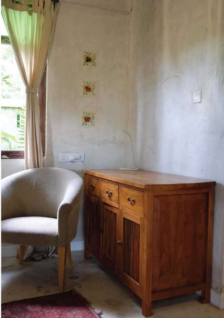 Living room in Panji Panji Tropical Wooden Home