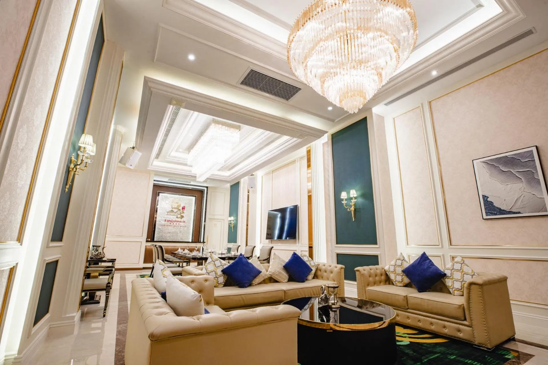 Restaurant/places to eat in THE PREMIER PALACE HOTEL AND SPA