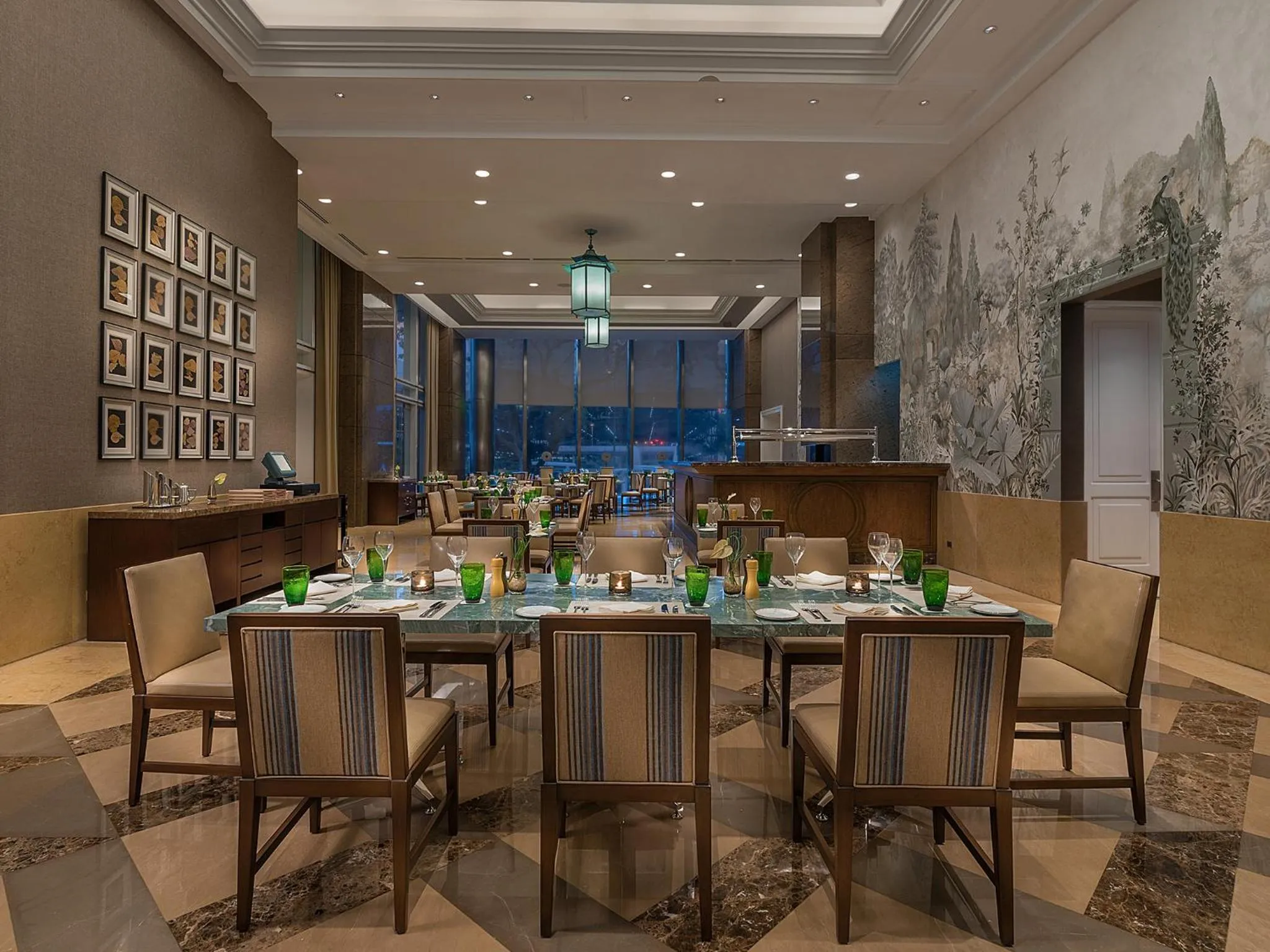 Restaurant/places to eat in Discovery Primea