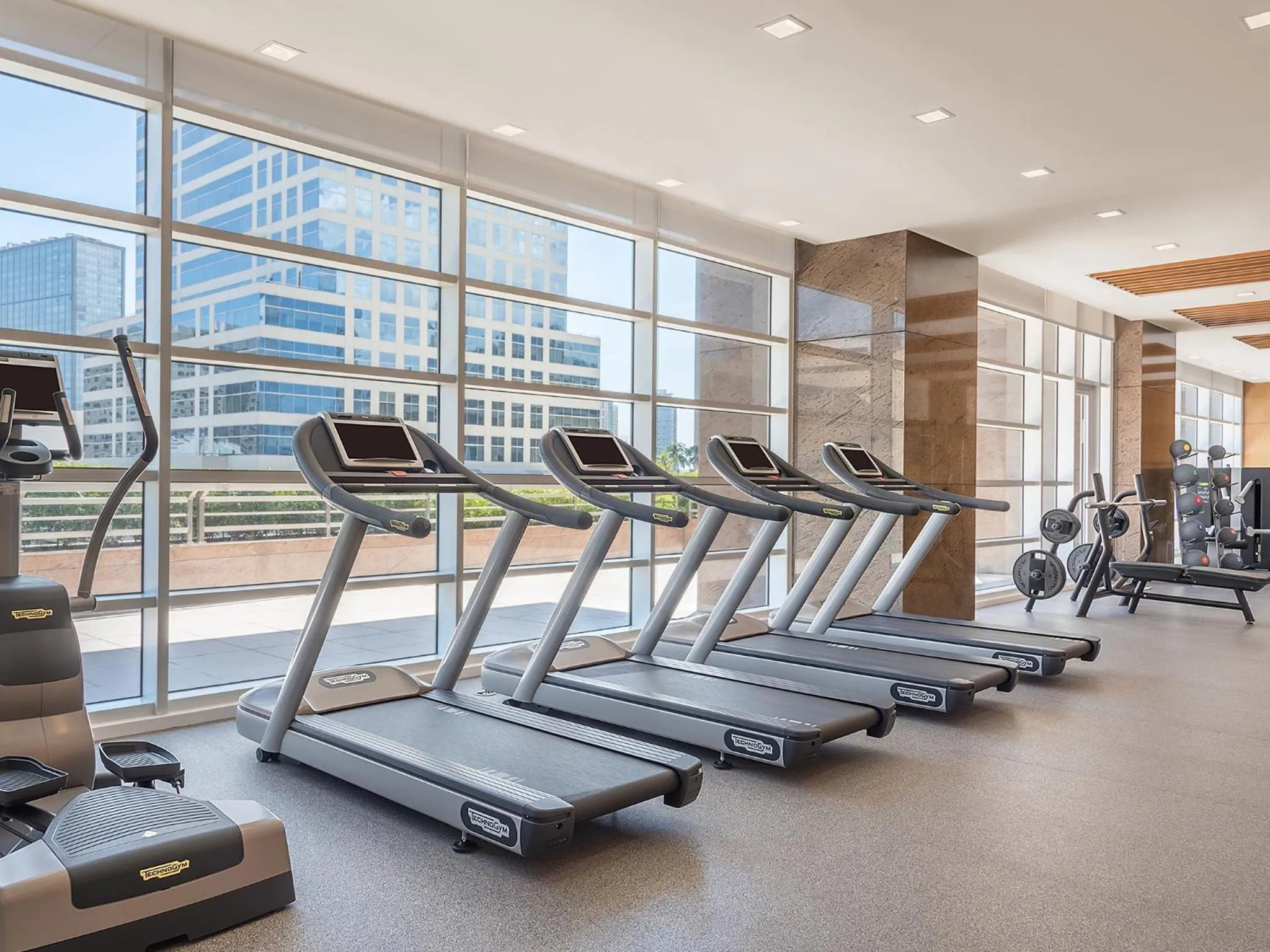 Fitness centre/facilities in Discovery Primea