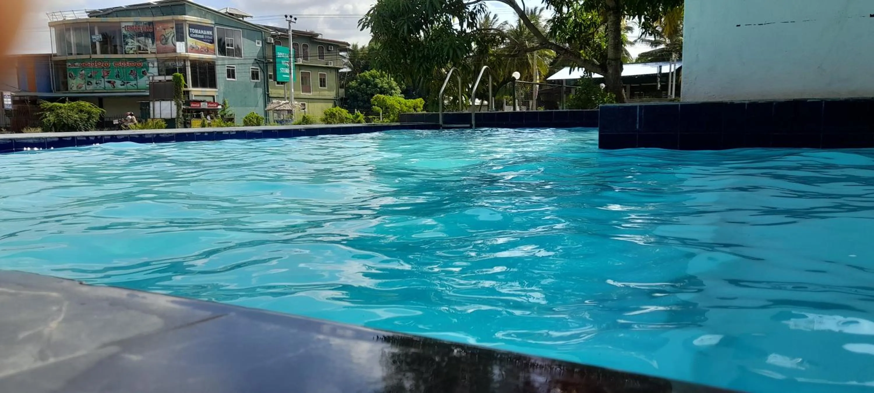 Swimming pool in Traveller's Home Hotel