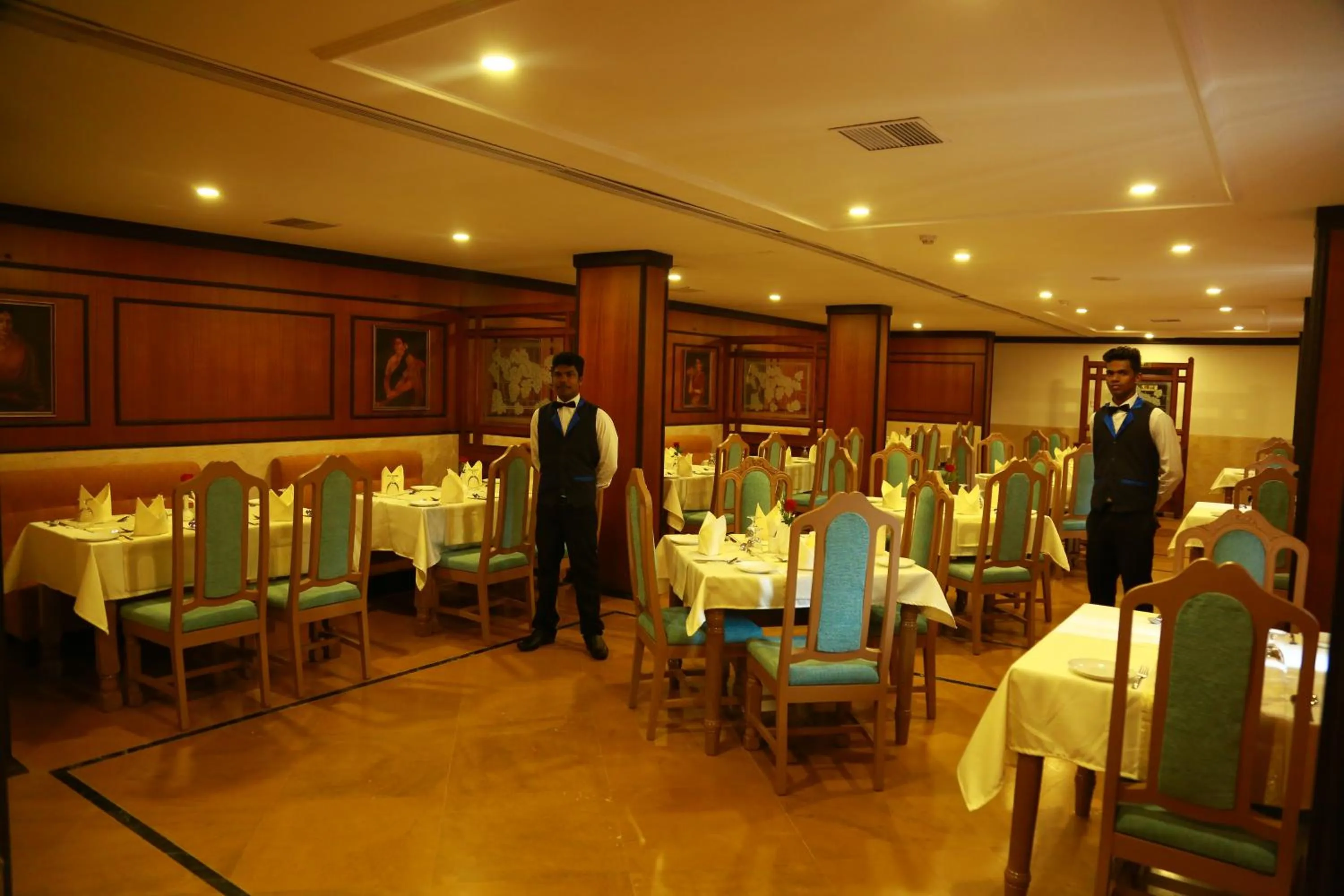 Restaurant/places to eat in Sopanam Heritage