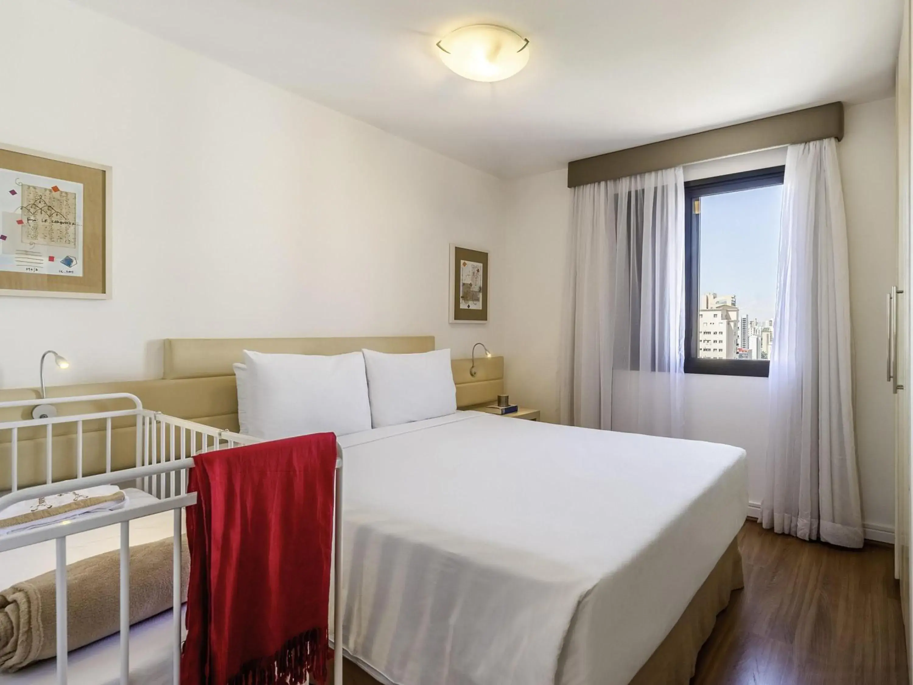 Standard One Double Bed in Mercure Sao Paulo Moema Standard One Double Bed in Mercure Sao Paulo Moema