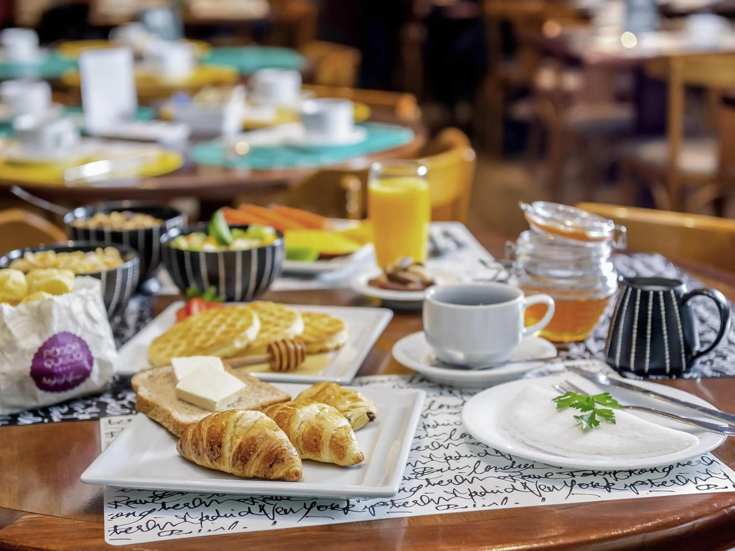 Restaurant/places to eat in Mercure Sao Paulo Moema