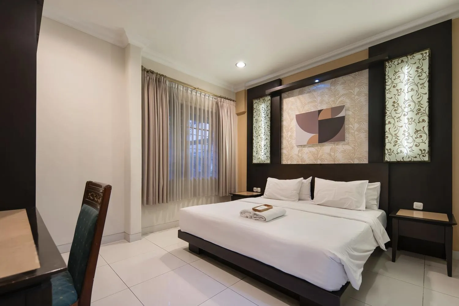 Bedroom, Bed in Cove Ottenville Boutique Hotel