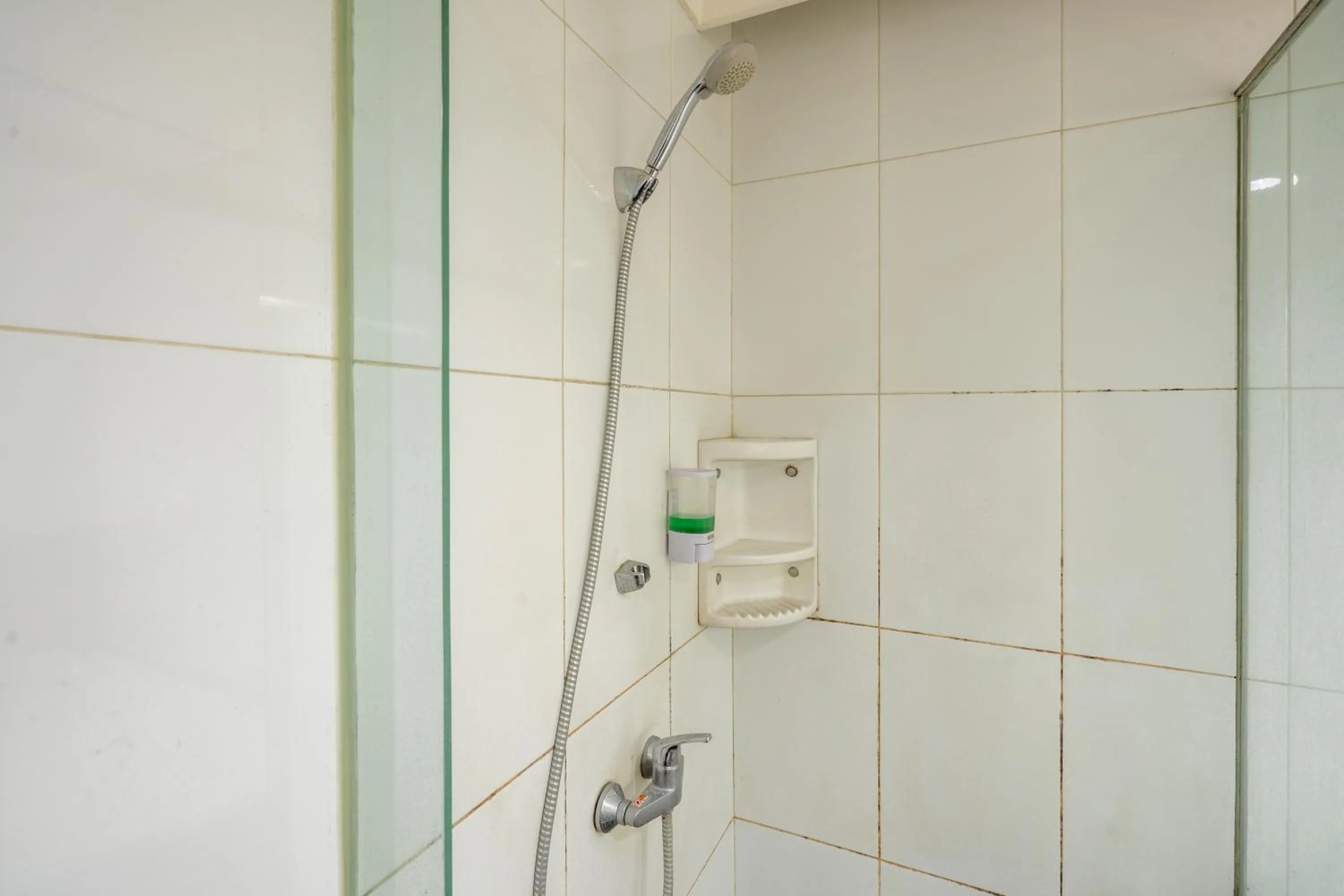 Shower in Rehat at Ottenville Boutique Hotel