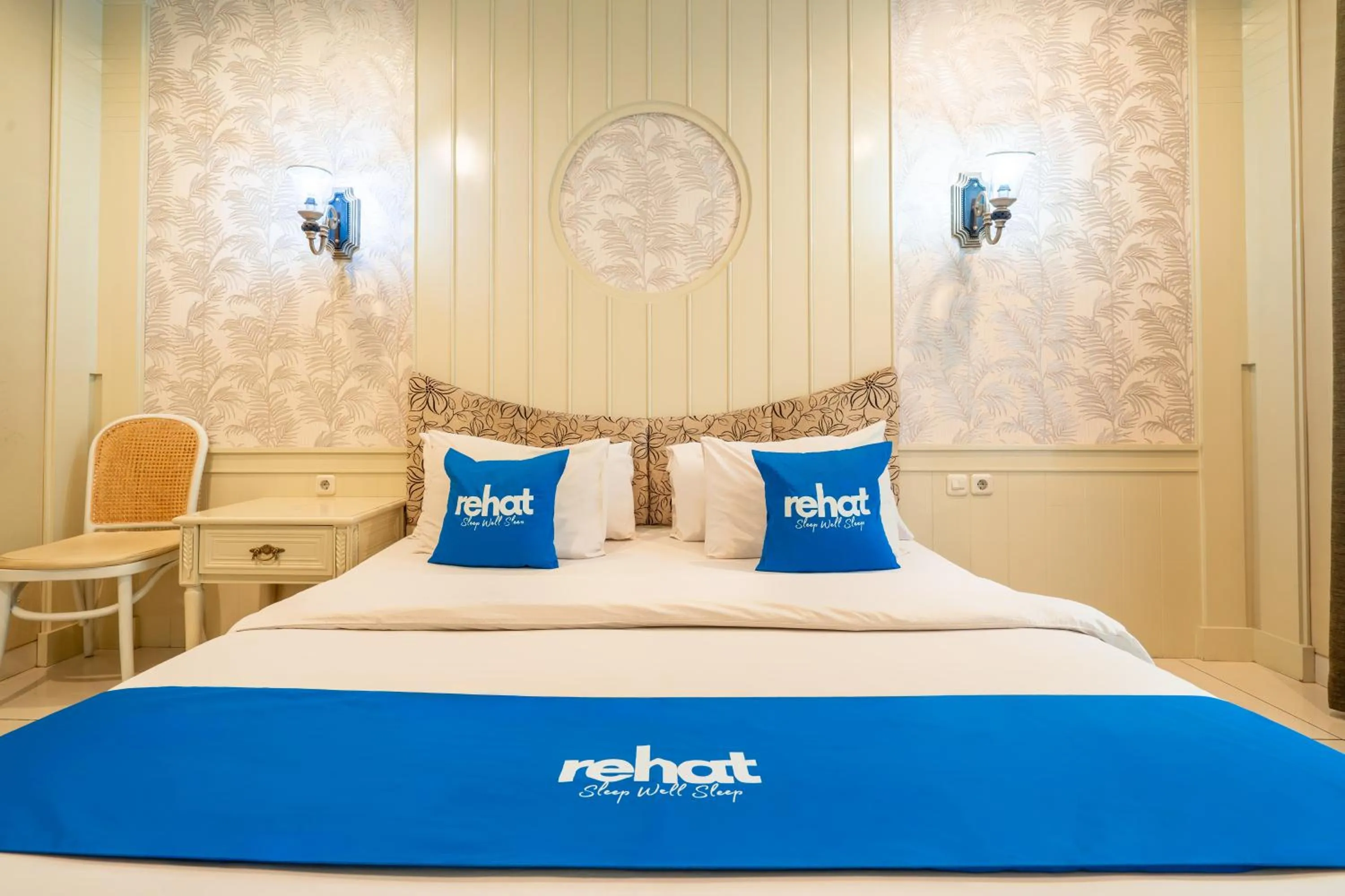 Bed in Rehat at Ottenville Boutique Hotel