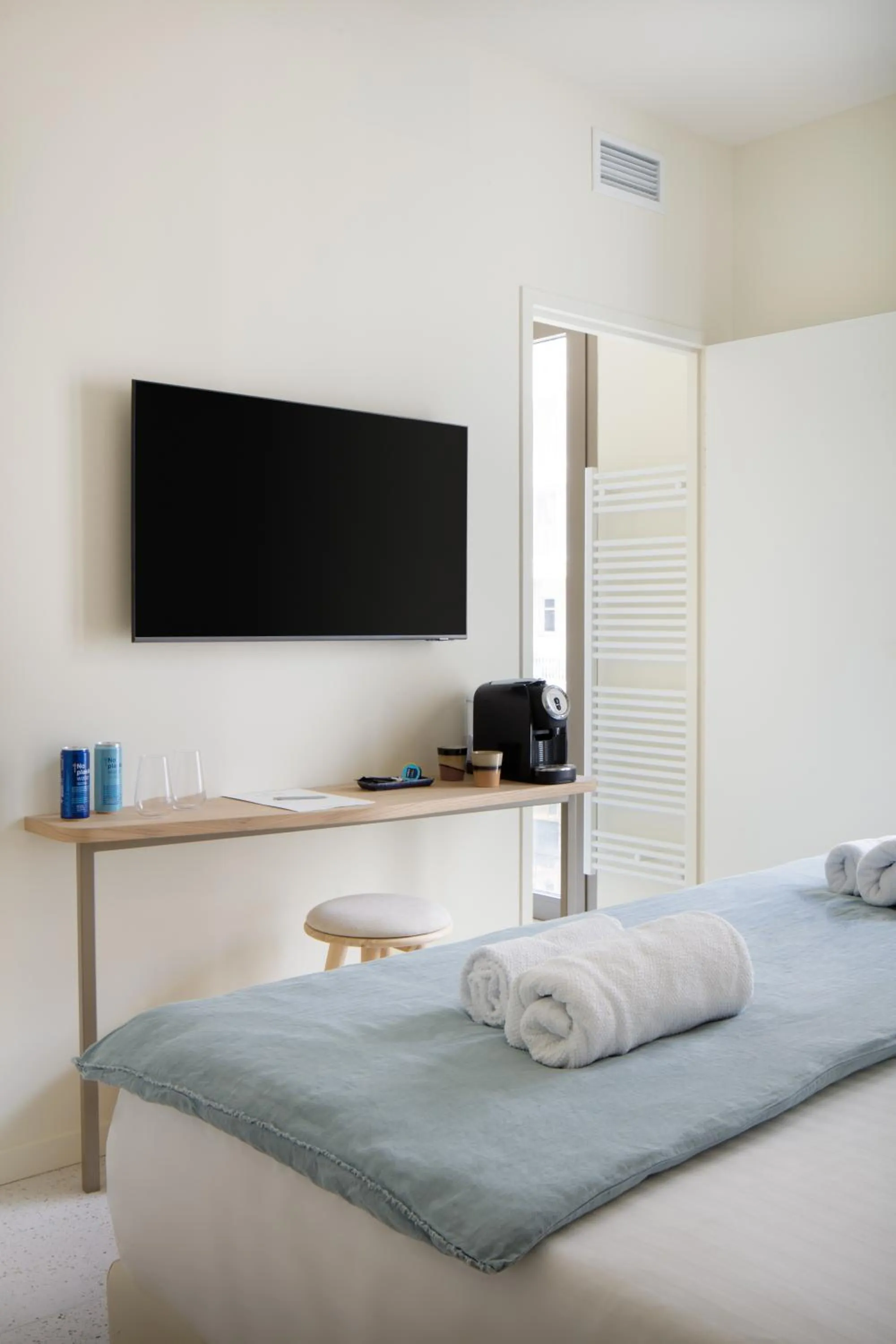 Bed in Hôtel La Suite