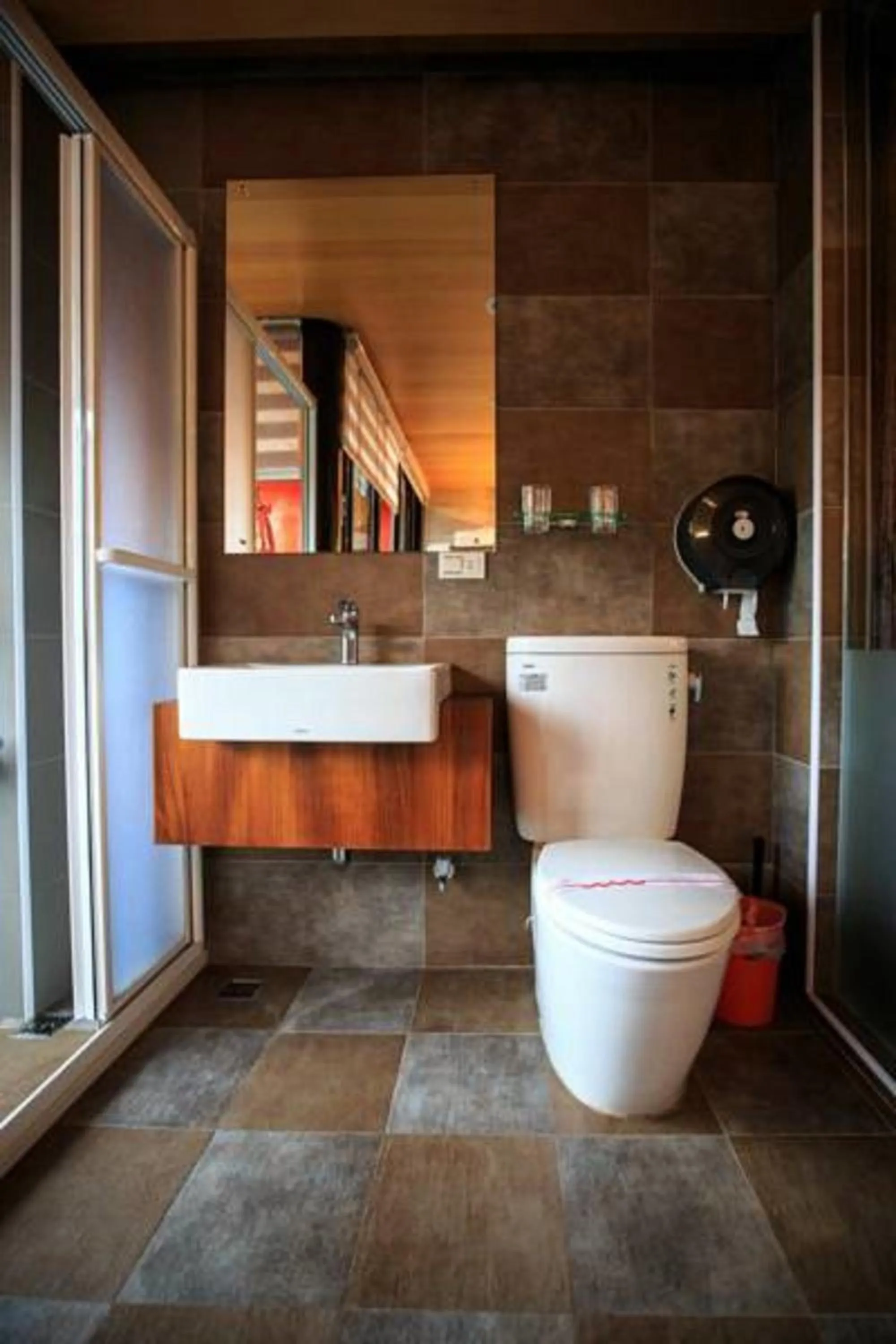 Bathroom in Mystery13