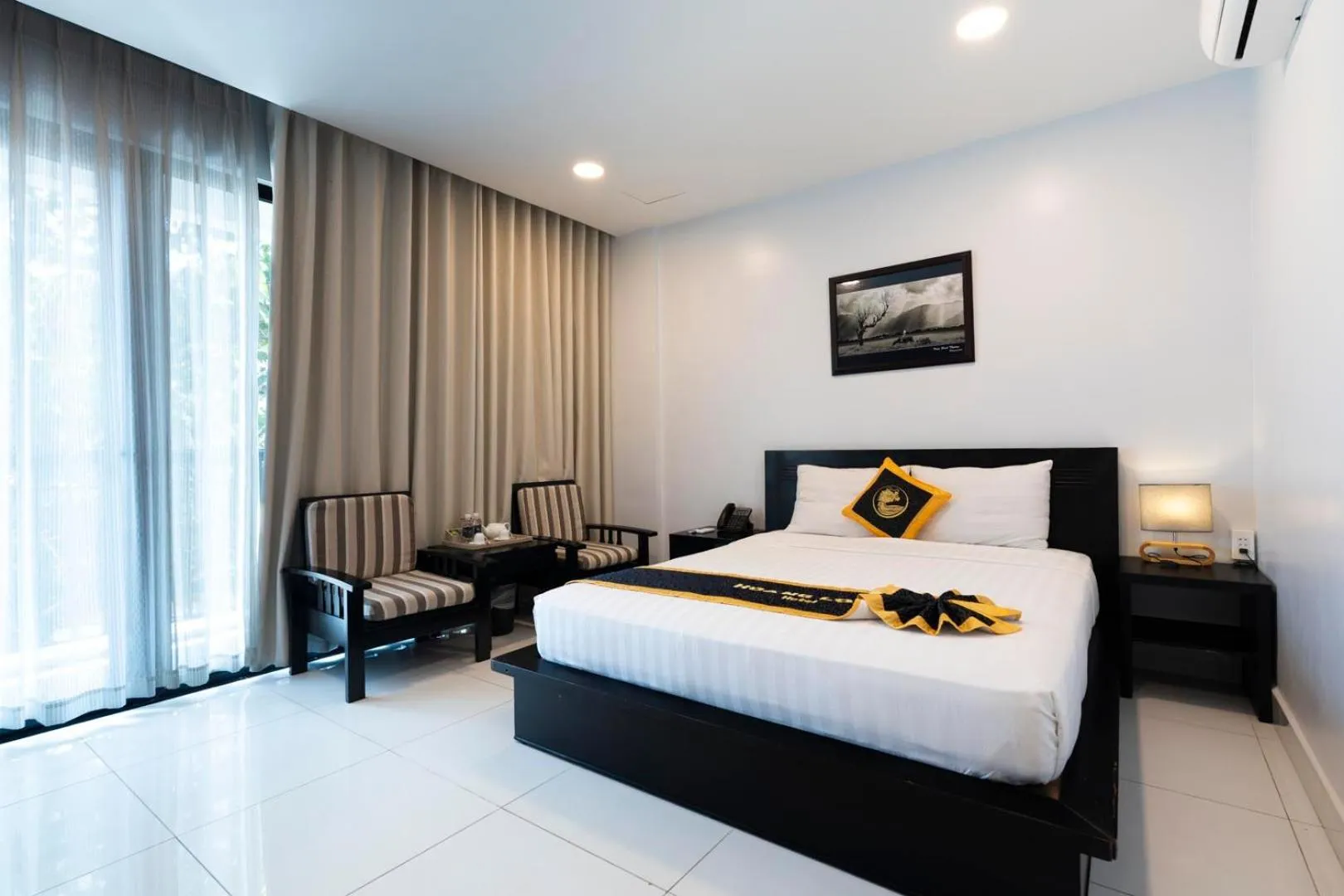 Bed in Hoang Long Hotel Phan Thiết