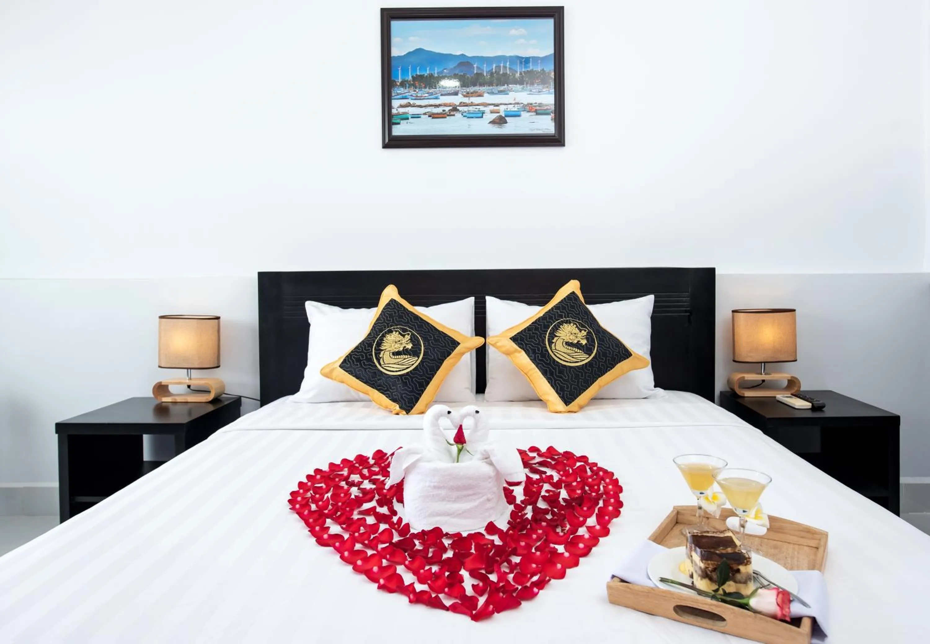 Bed in Hoang Long Hotel Phan Thiết