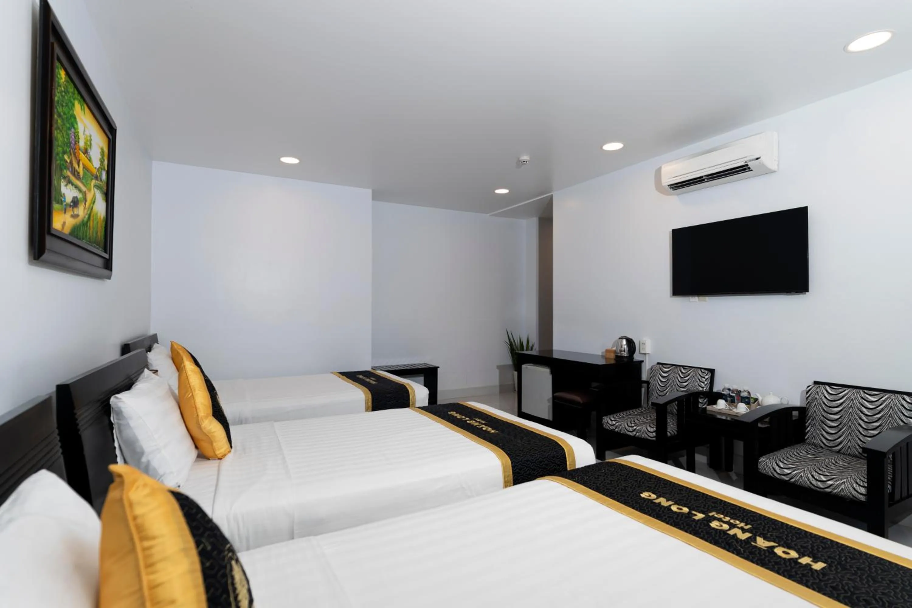 Bed in Hoang Long Hotel Phan Thiết