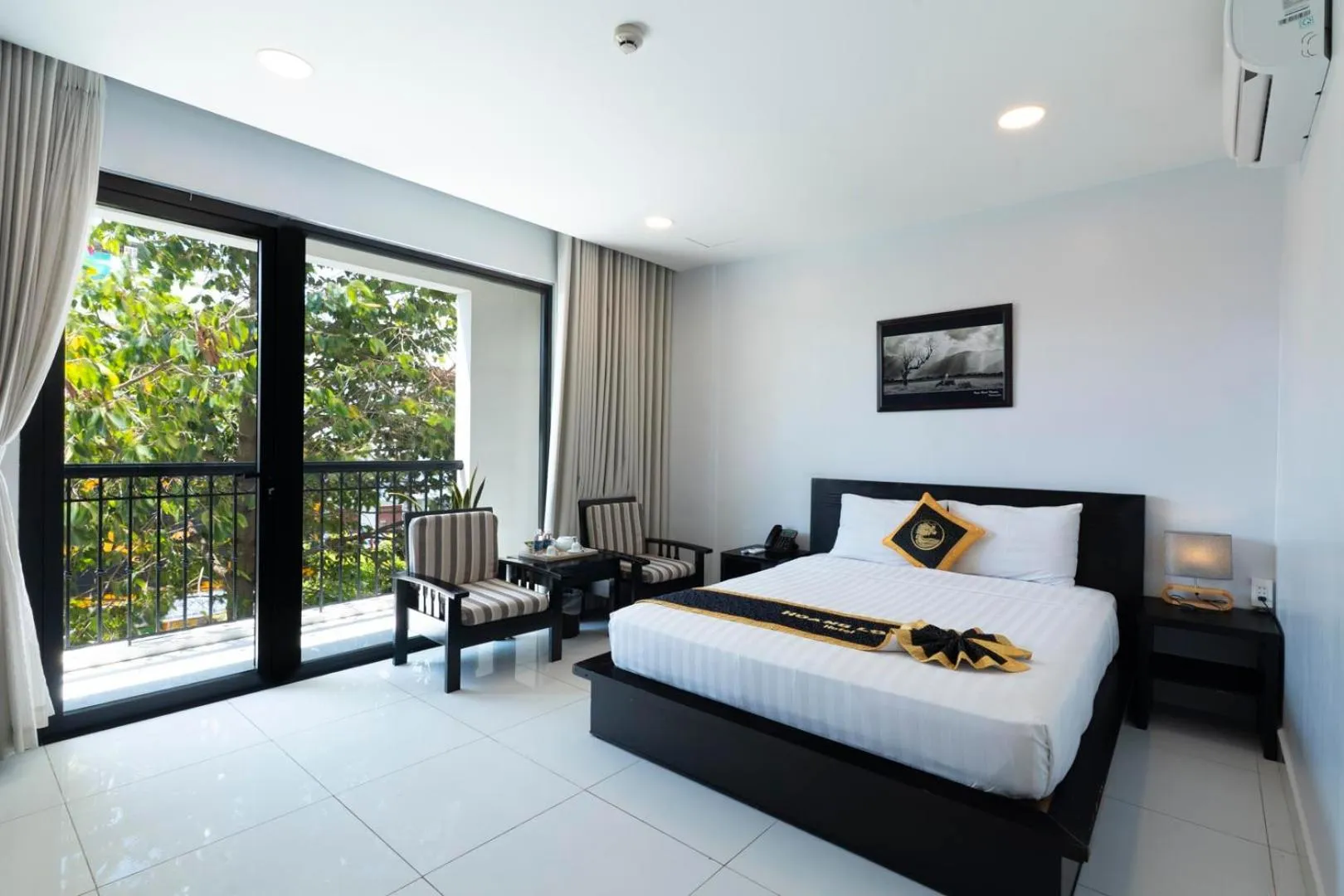 Bed in Hoang Long Hotel Phan Thiết