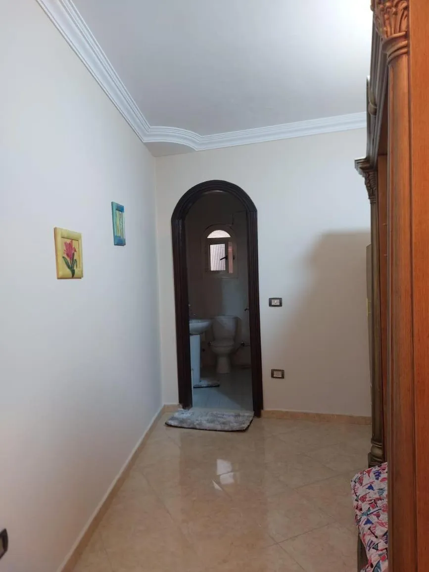 Queen of the pyramids hotel