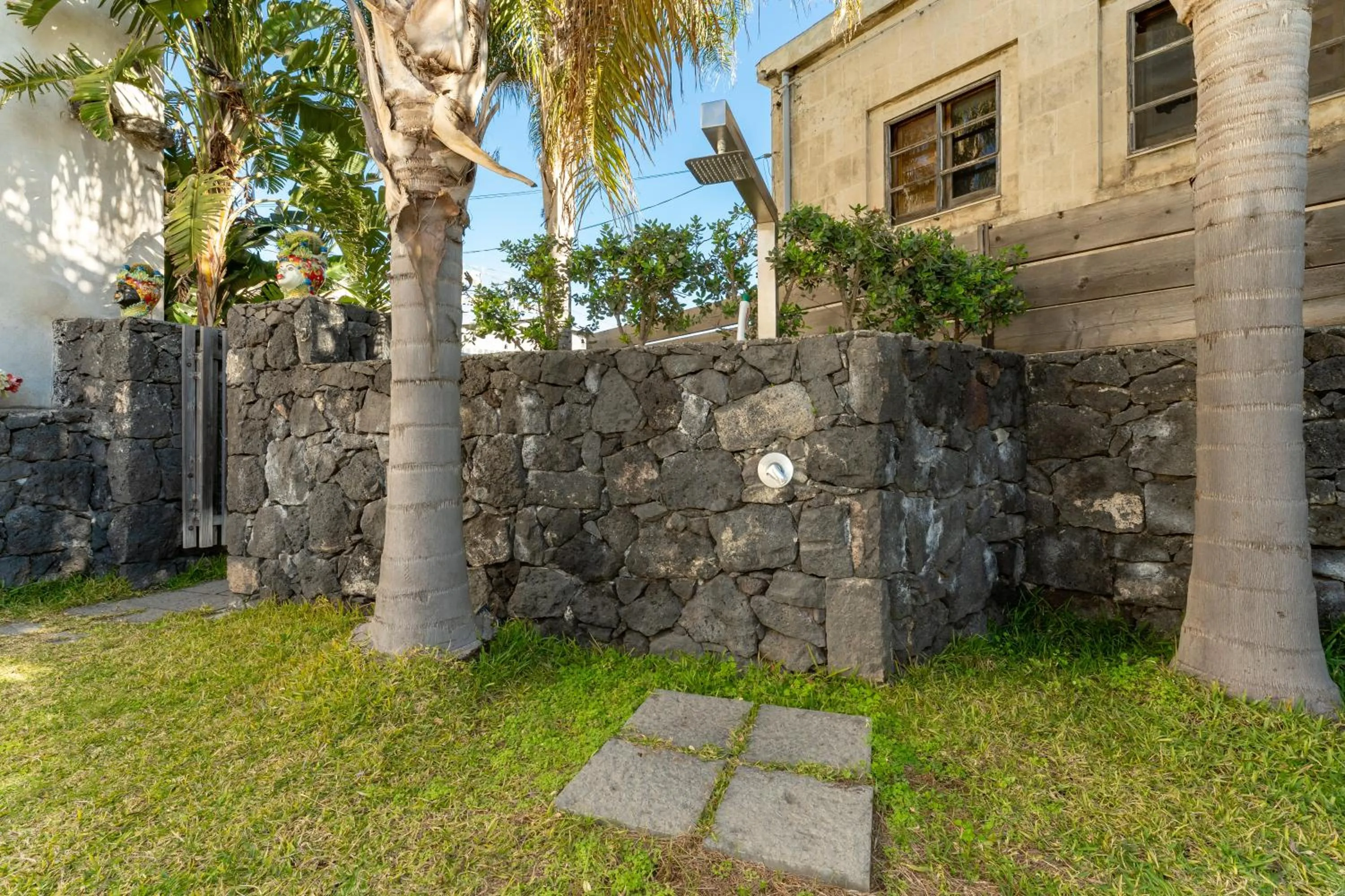 Garden view in Sciara Biscari B&B