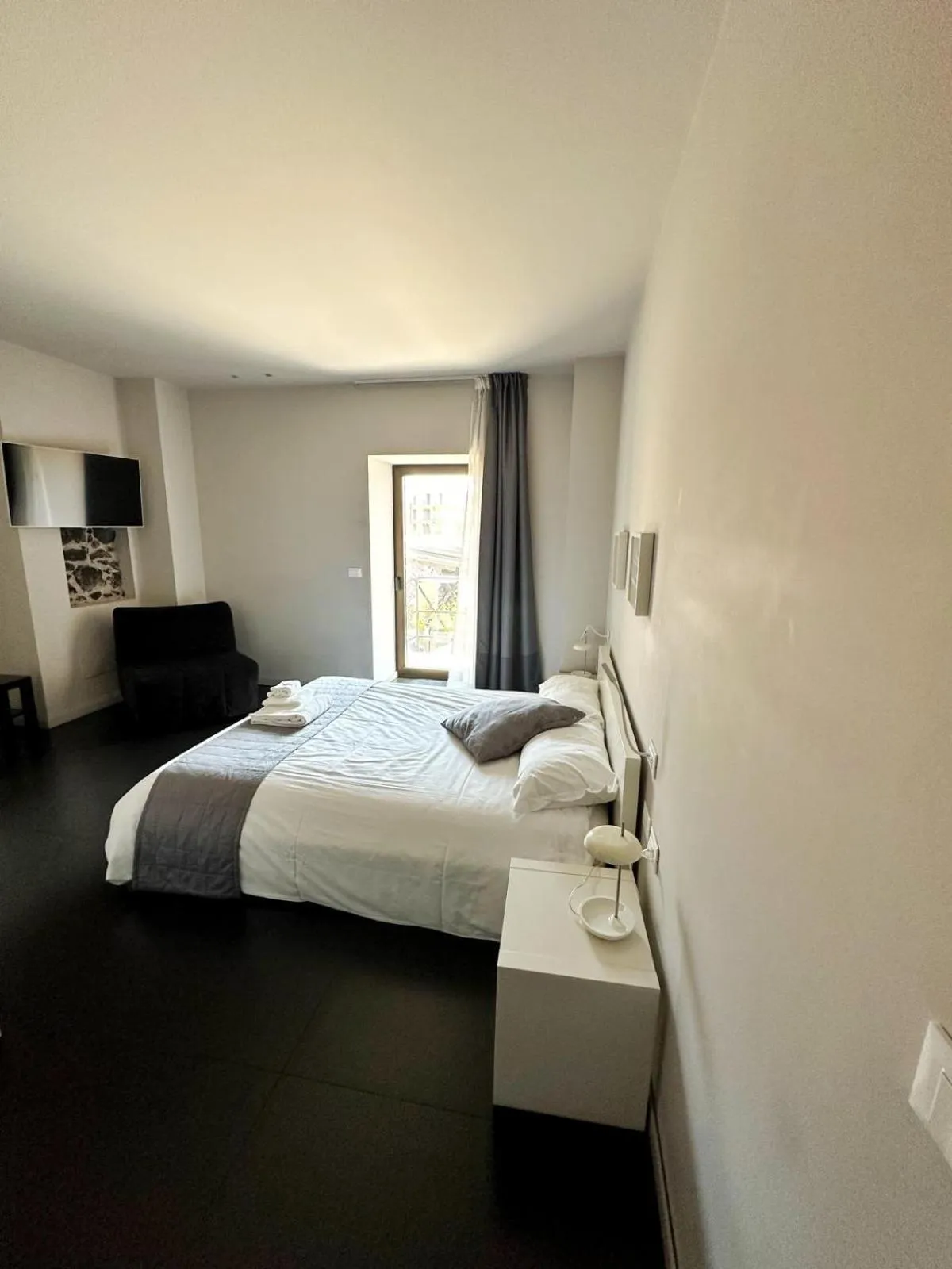 View (from property/room), Bed in Sciara Biscari B&B