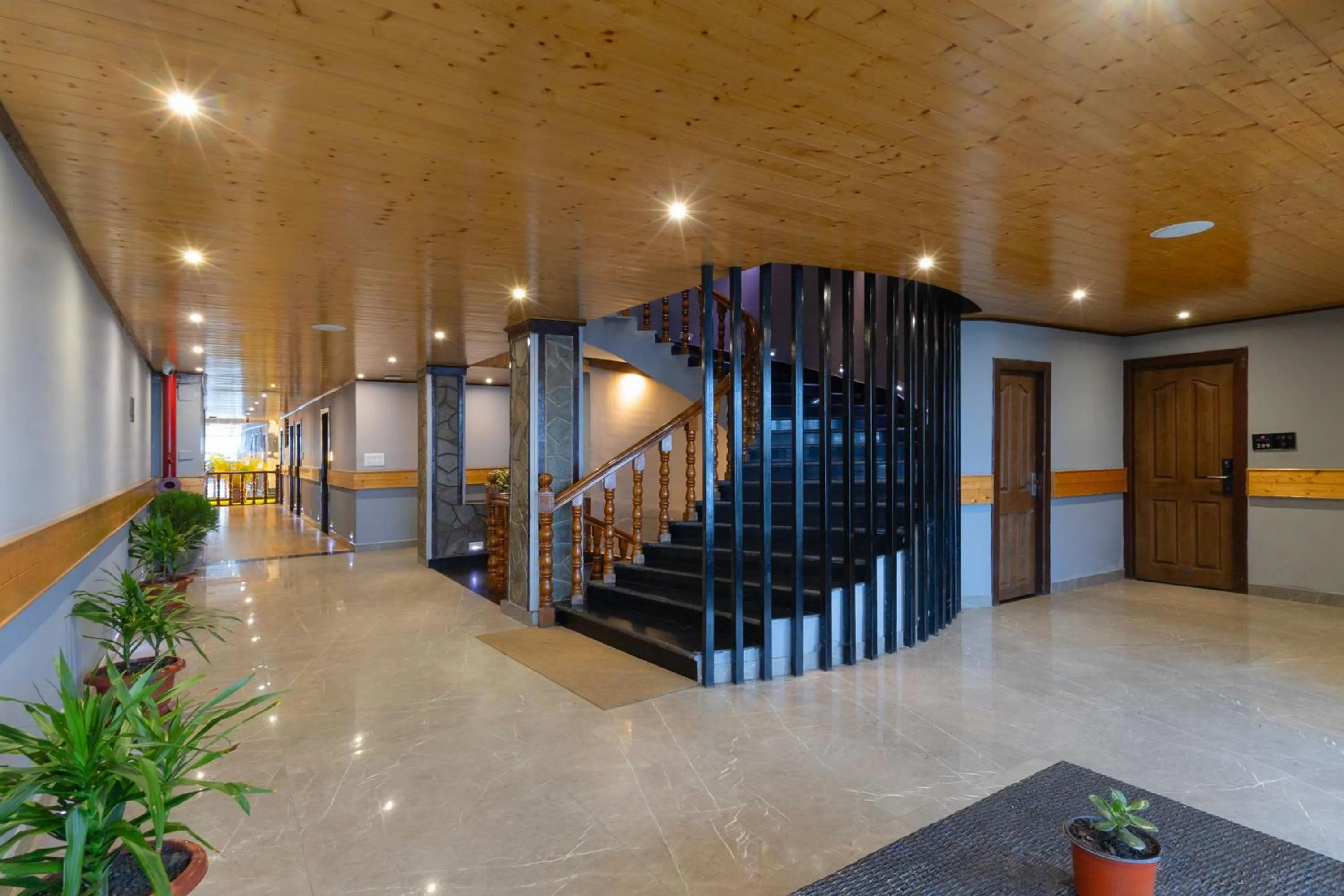 Facade/entrance in Sumitel Queens Yard