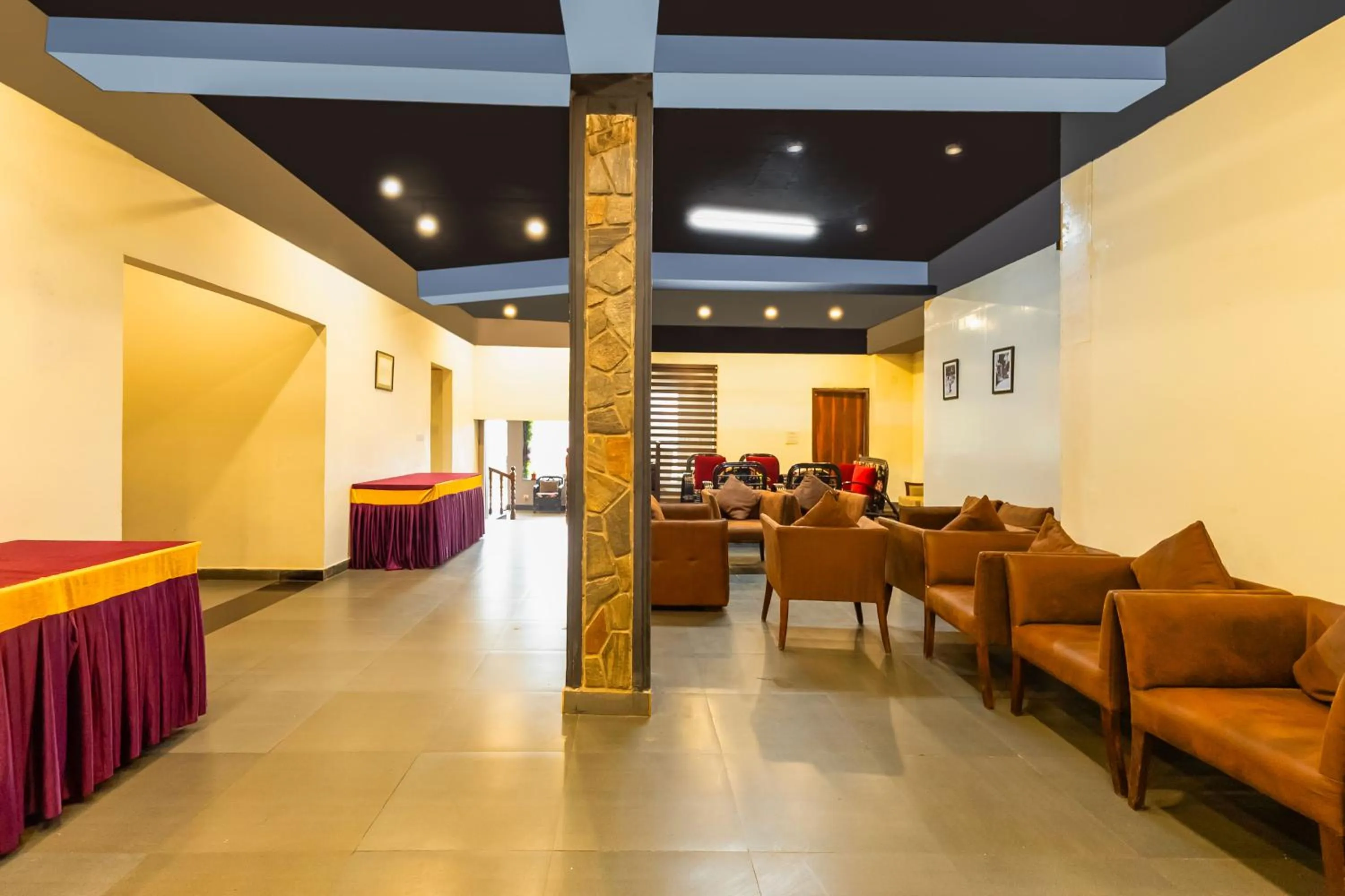 Banquet/Function facilities in Sumitel Queens Yard